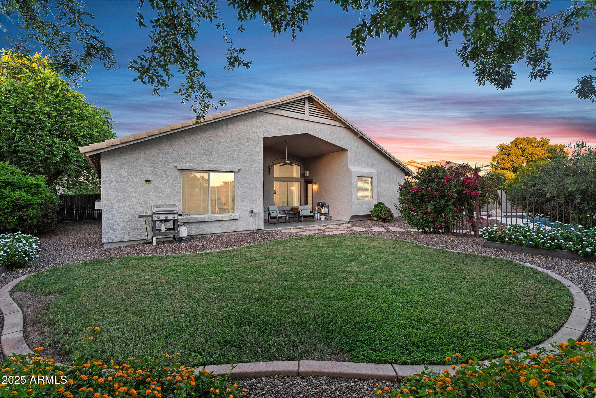 695 W HOLSTEIN Trail