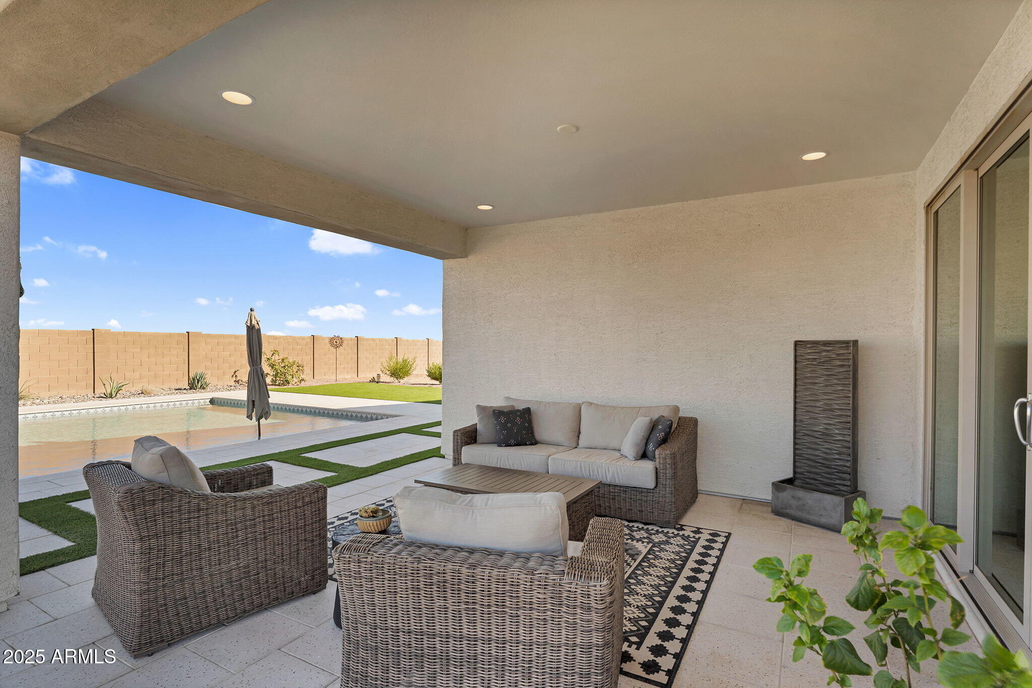 27753 N HIBISCUS Lane
