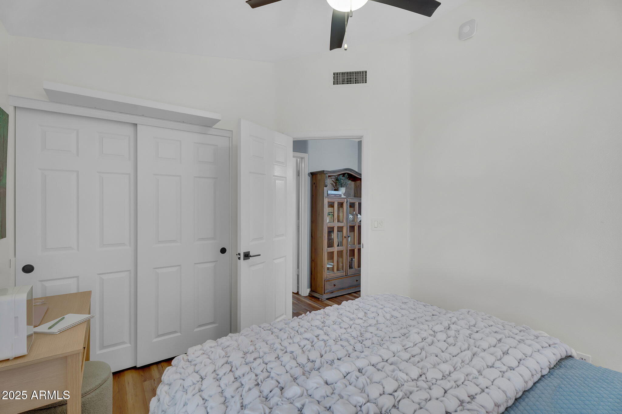 1832 W WILDHORSE Drive