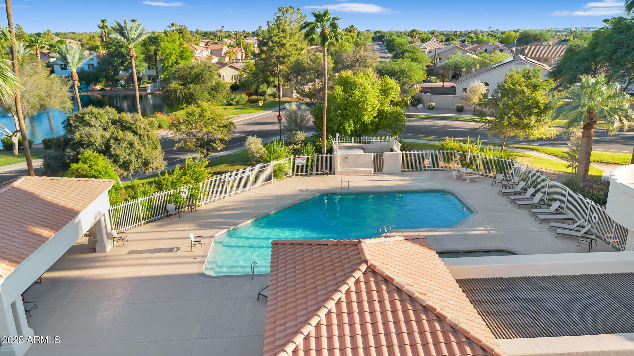 1832 W WILDHORSE Drive