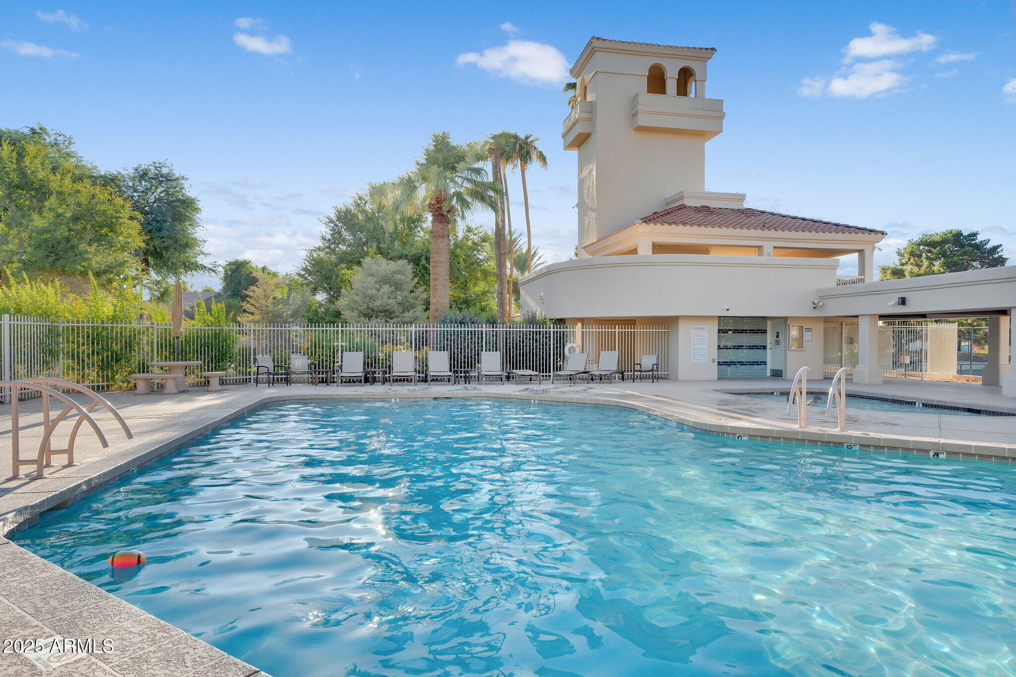 1832 W WILDHORSE Drive