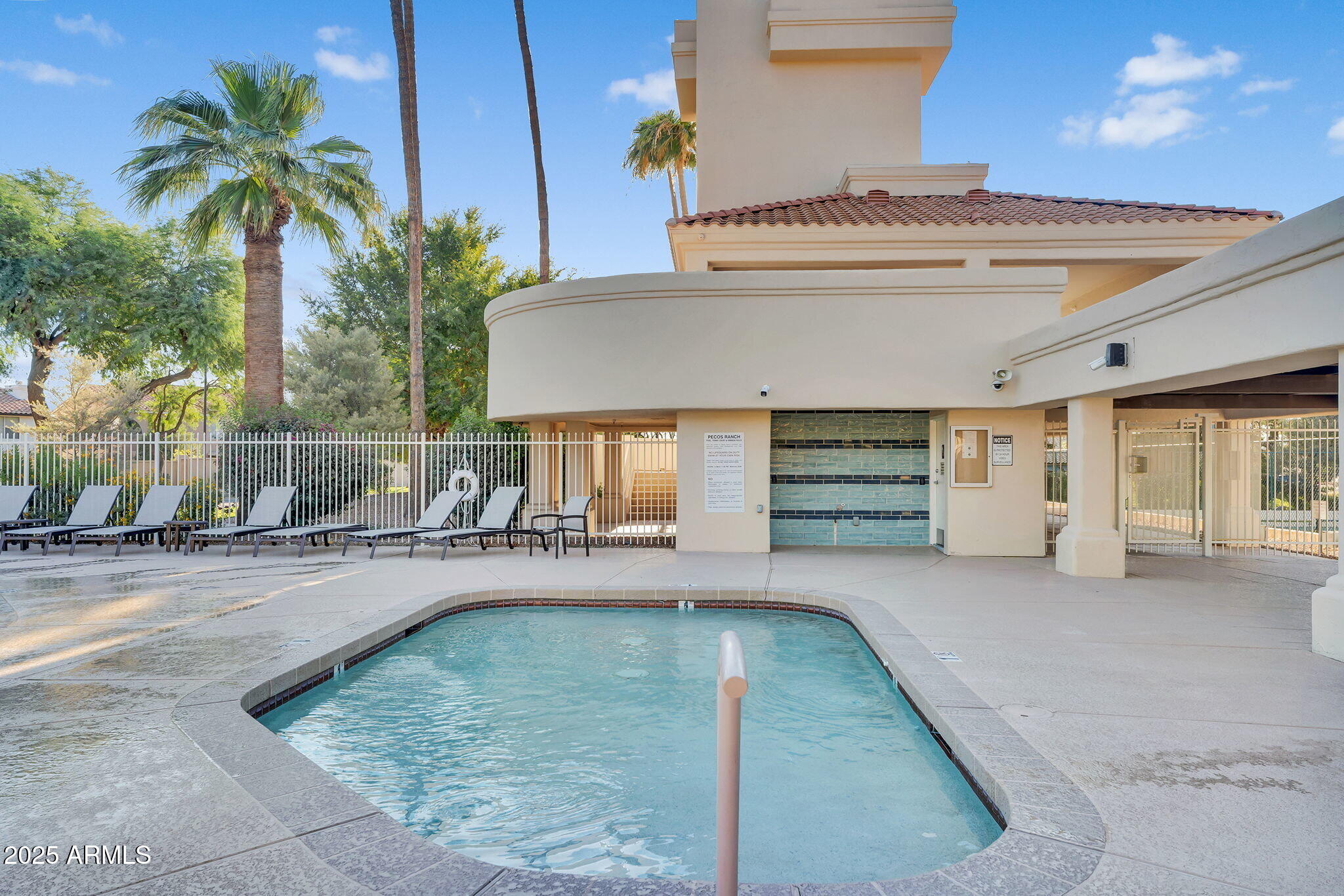 1832 W WILDHORSE Drive