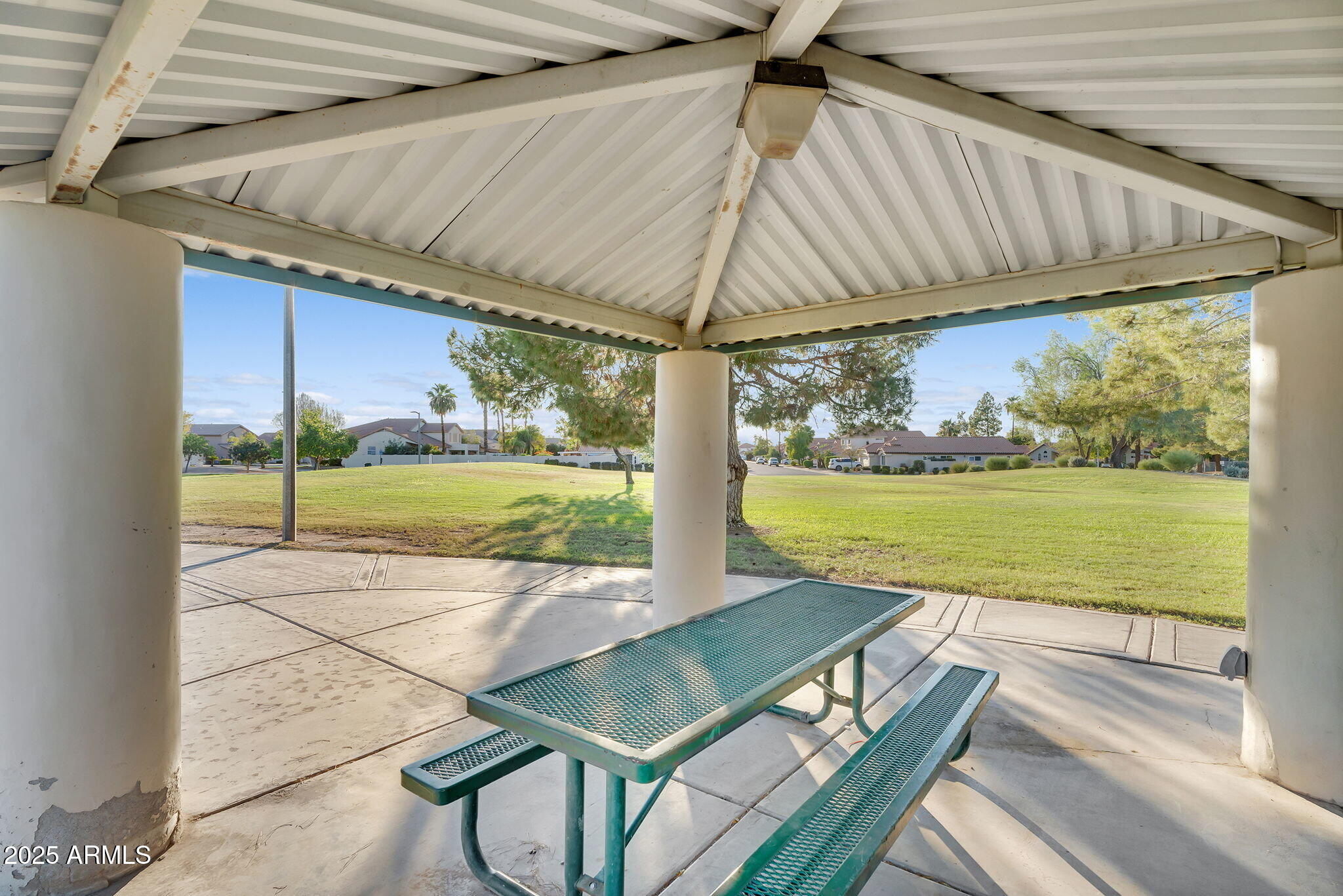 1832 W WILDHORSE Drive