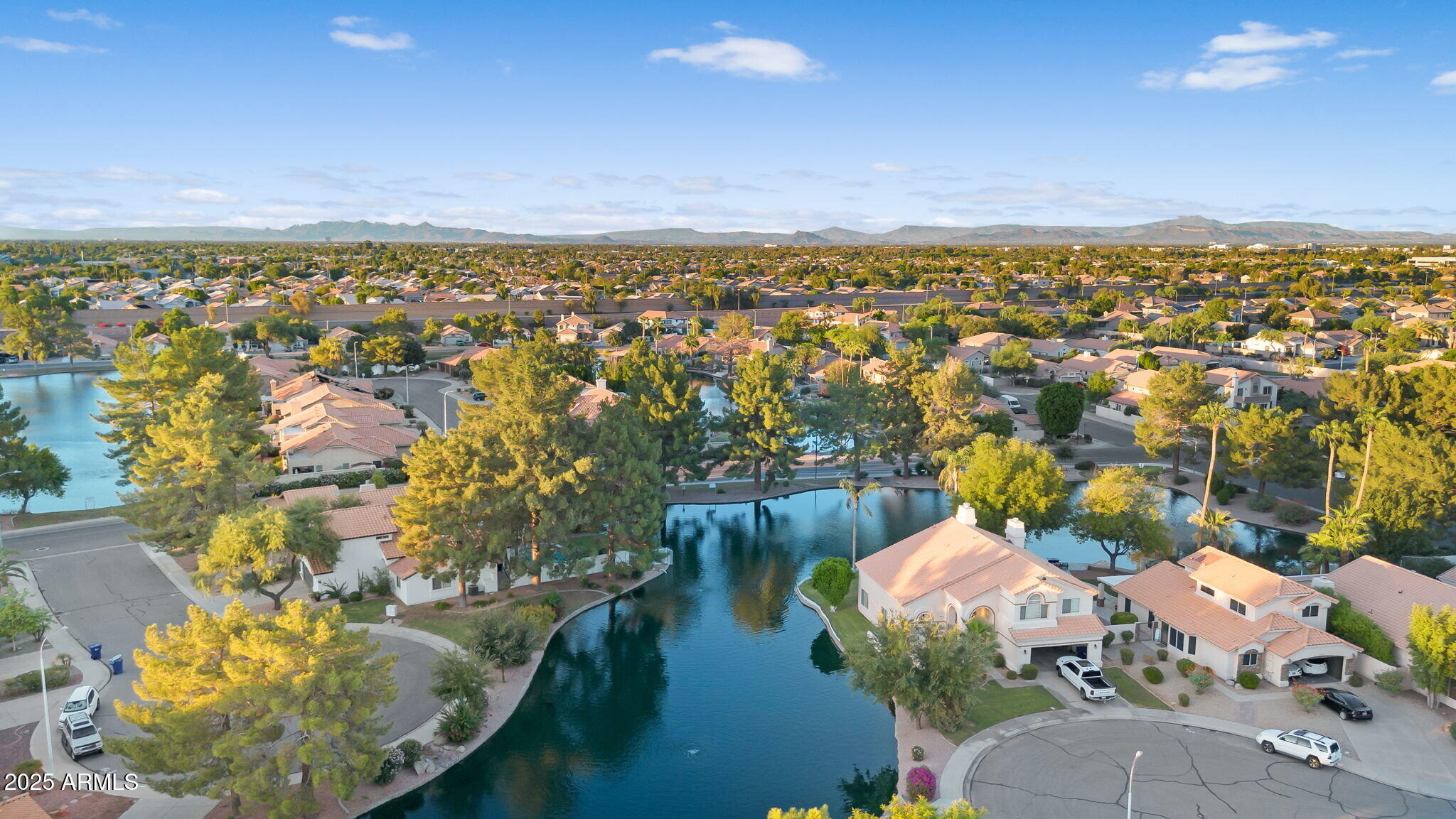 1832 W WILDHORSE Drive
