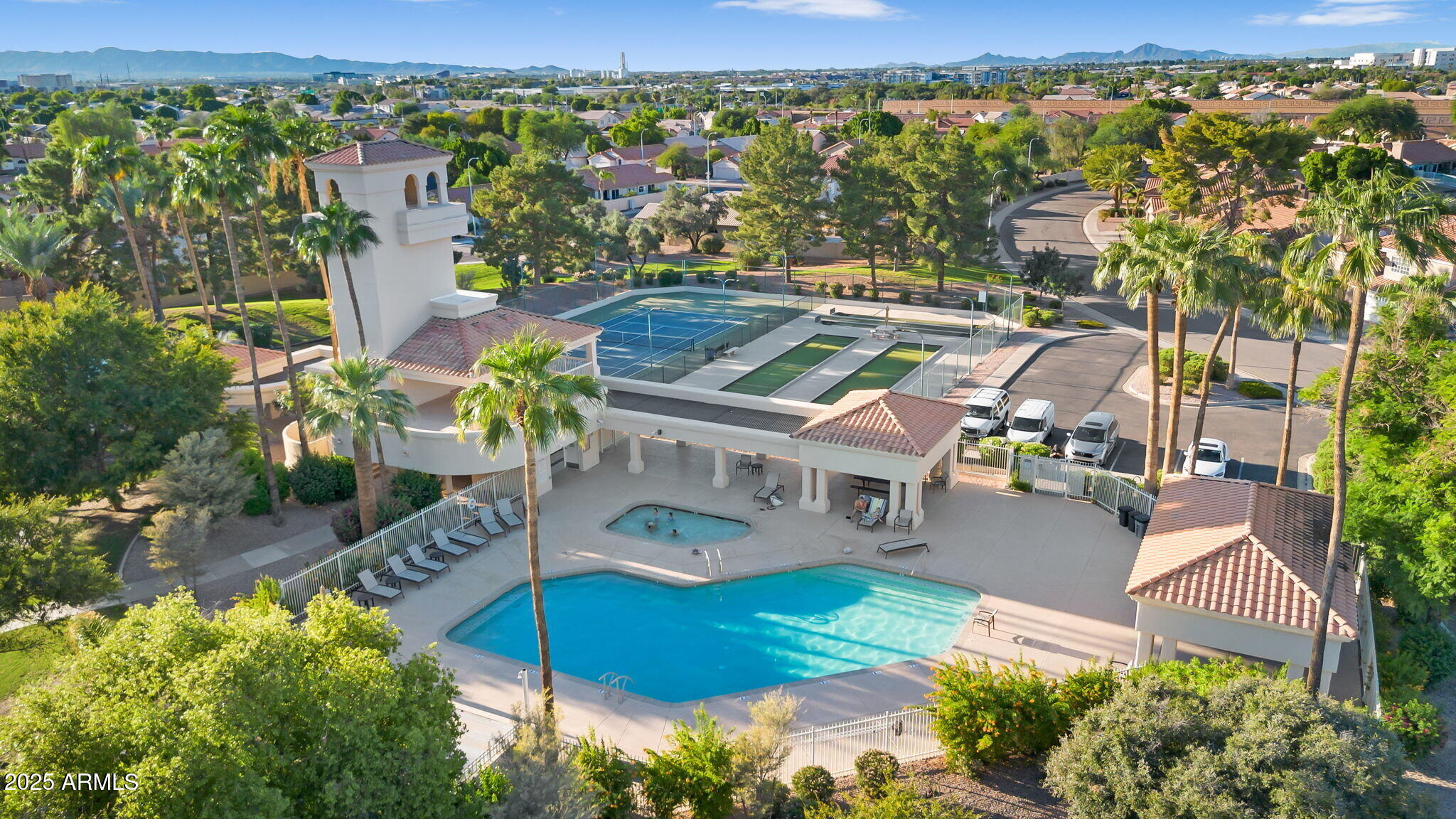 1832 W WILDHORSE Drive