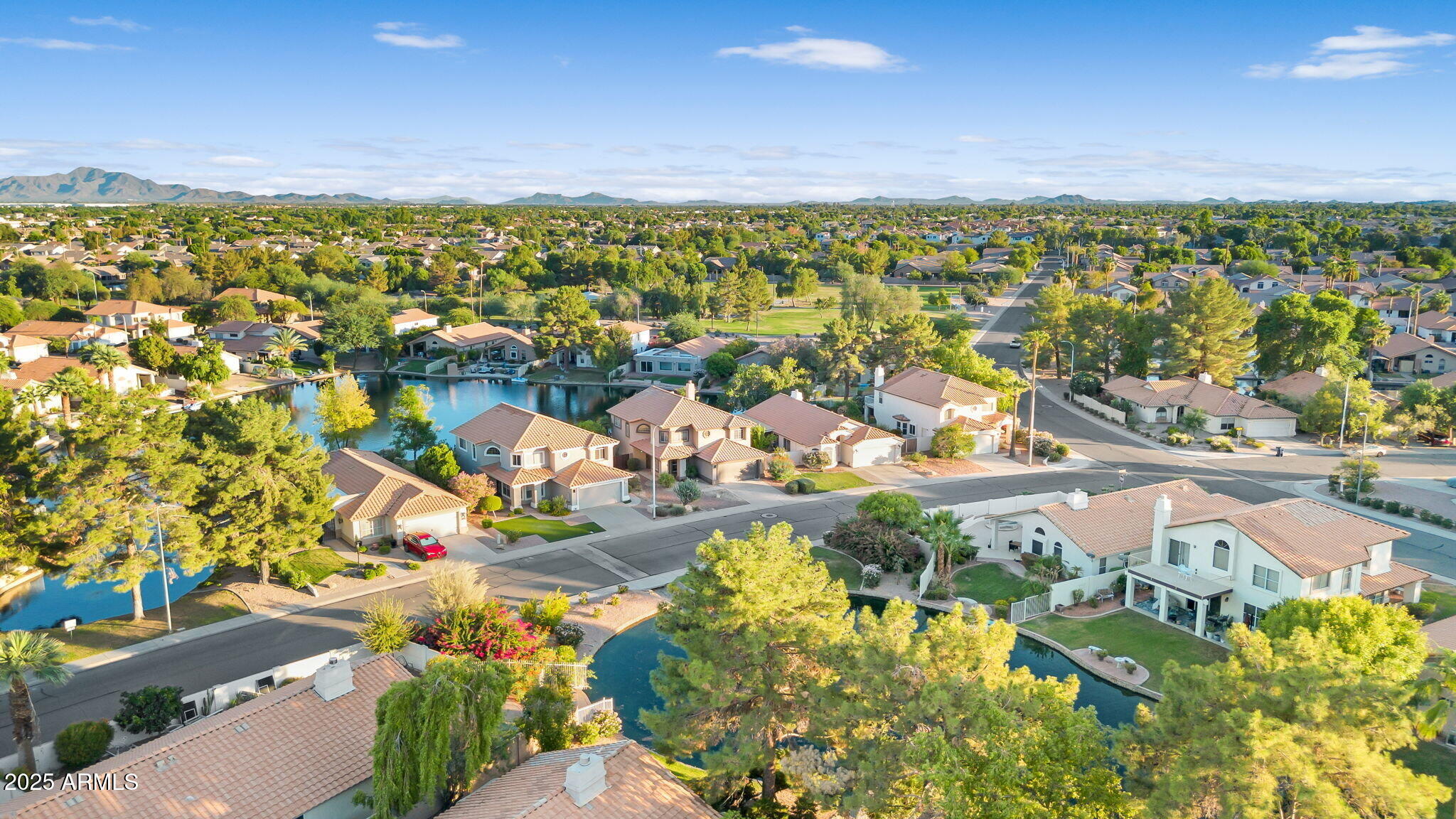 1832 W WILDHORSE Drive