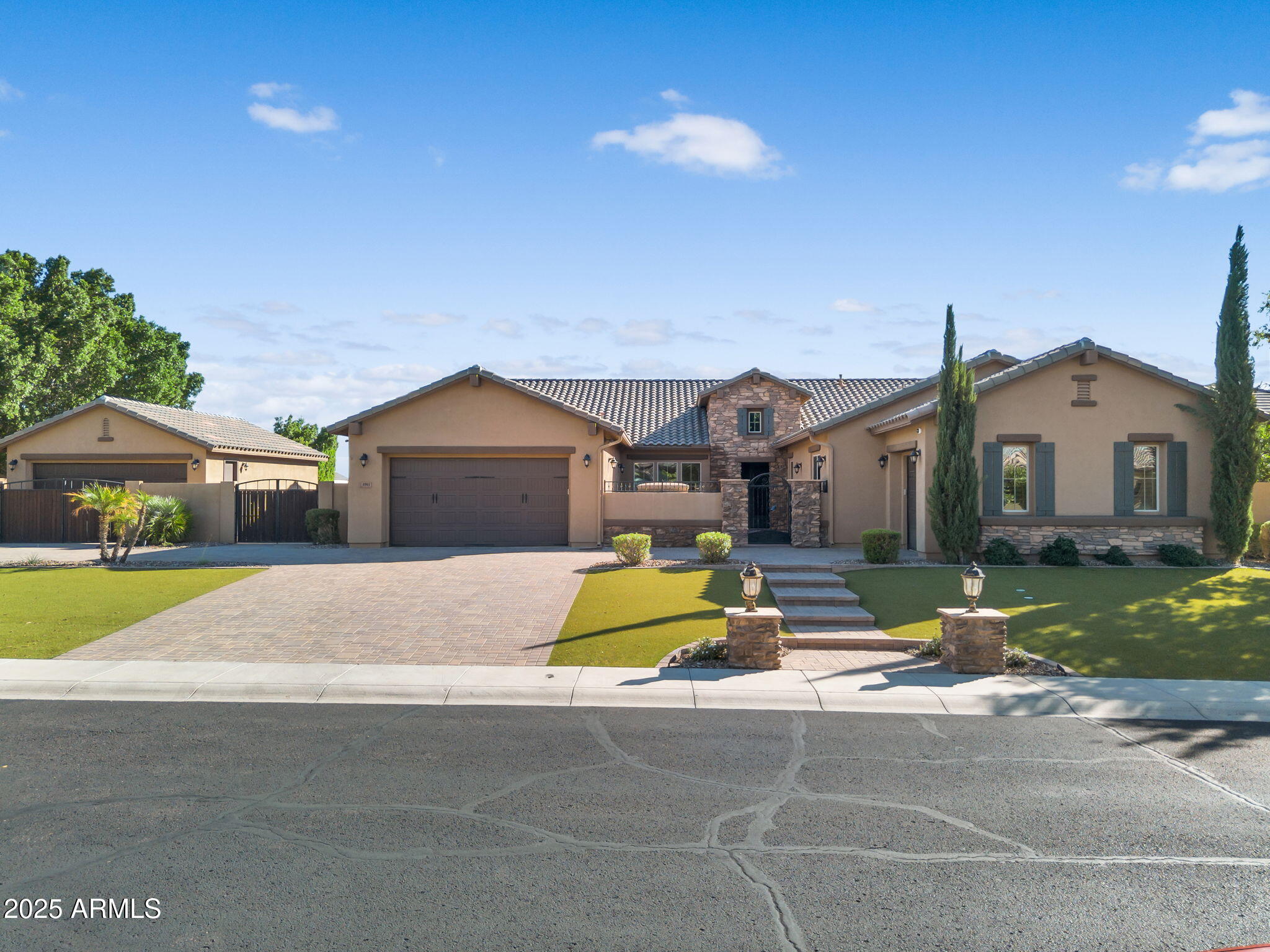 6961 E IVYGLEN Street, Mesa
