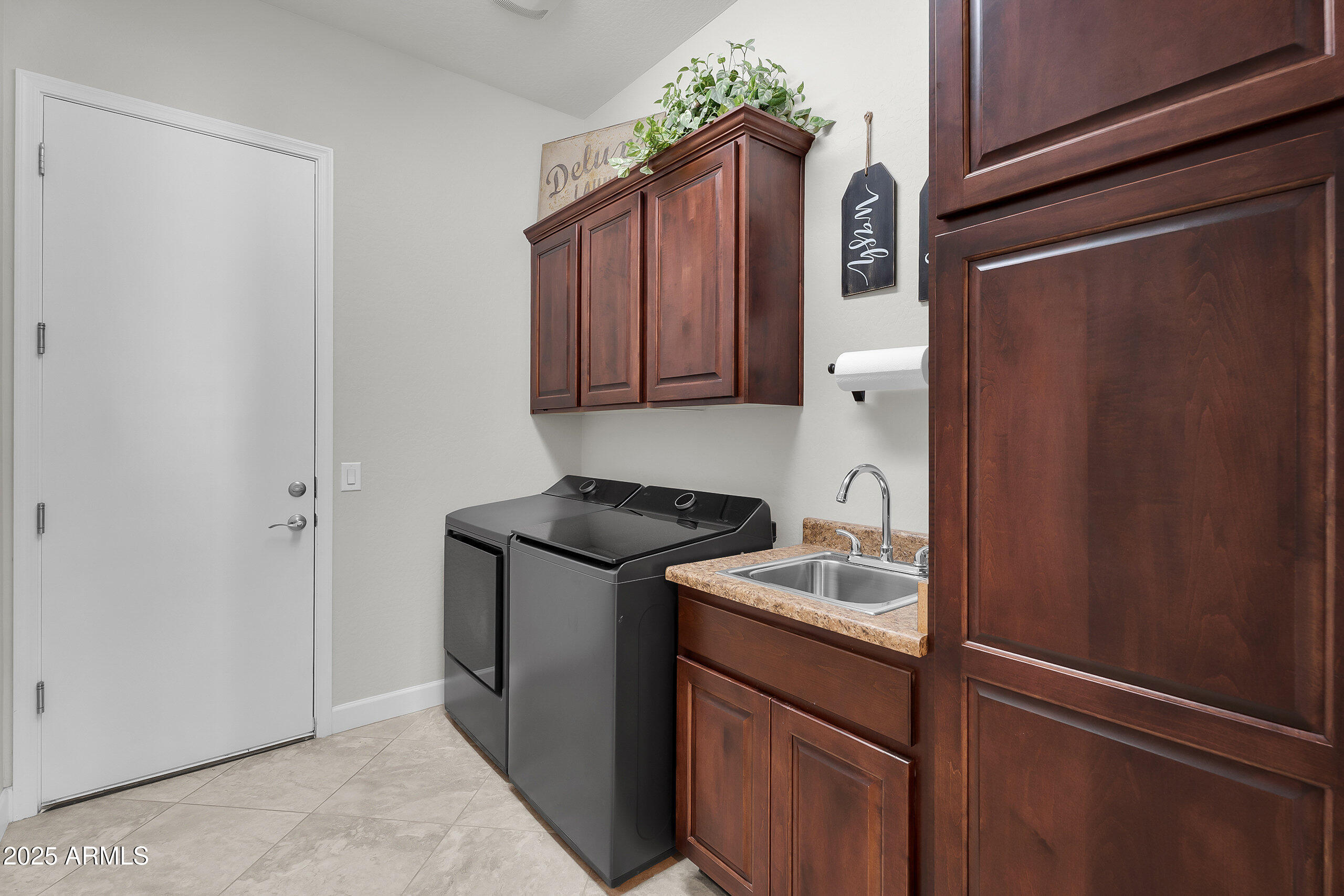 5411 S BIG HORN Place, Chandler