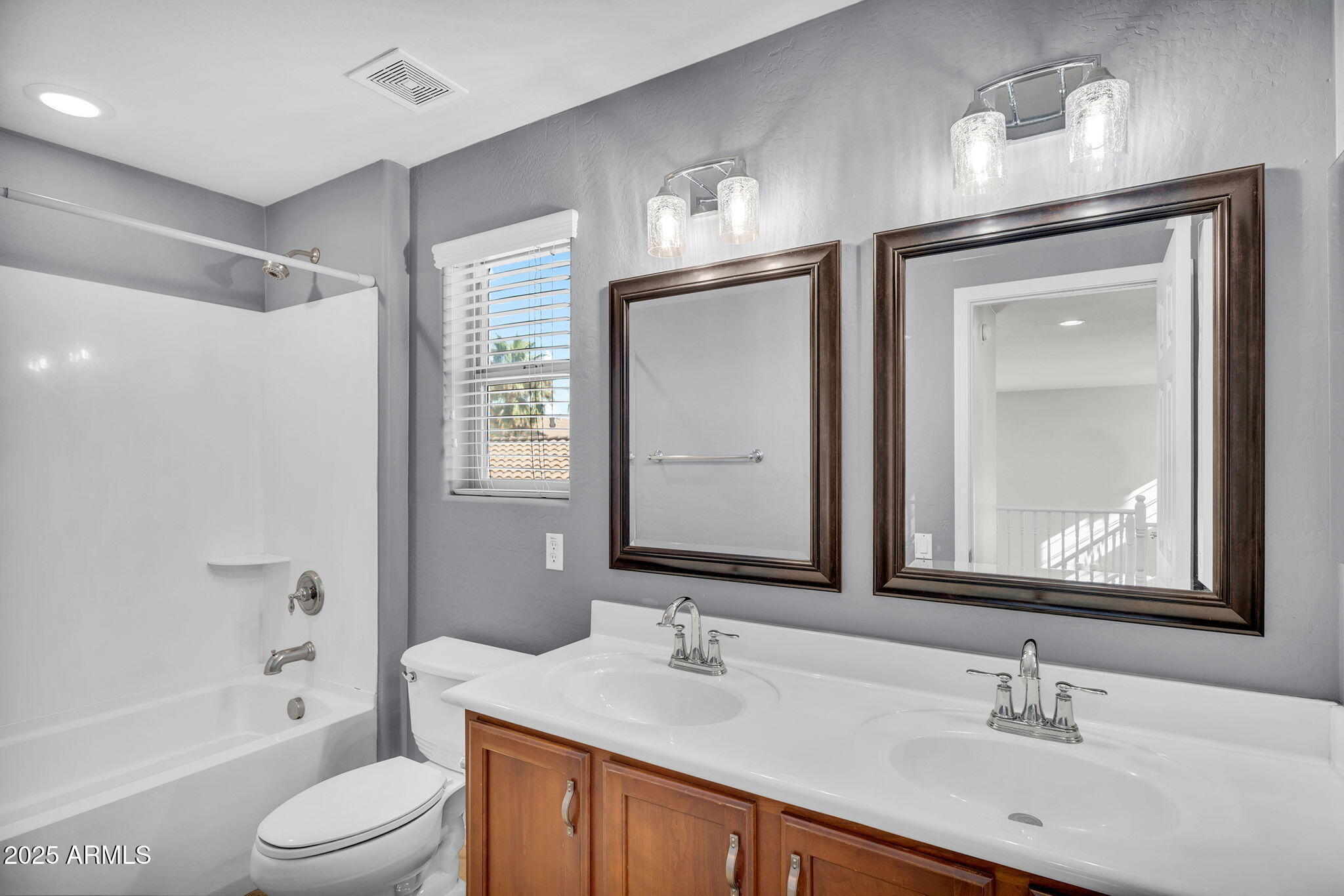 11106 E SERAFINA Avenue