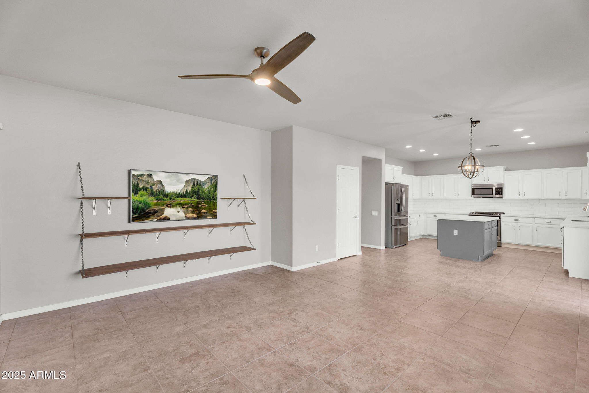 11106 E SERAFINA Avenue