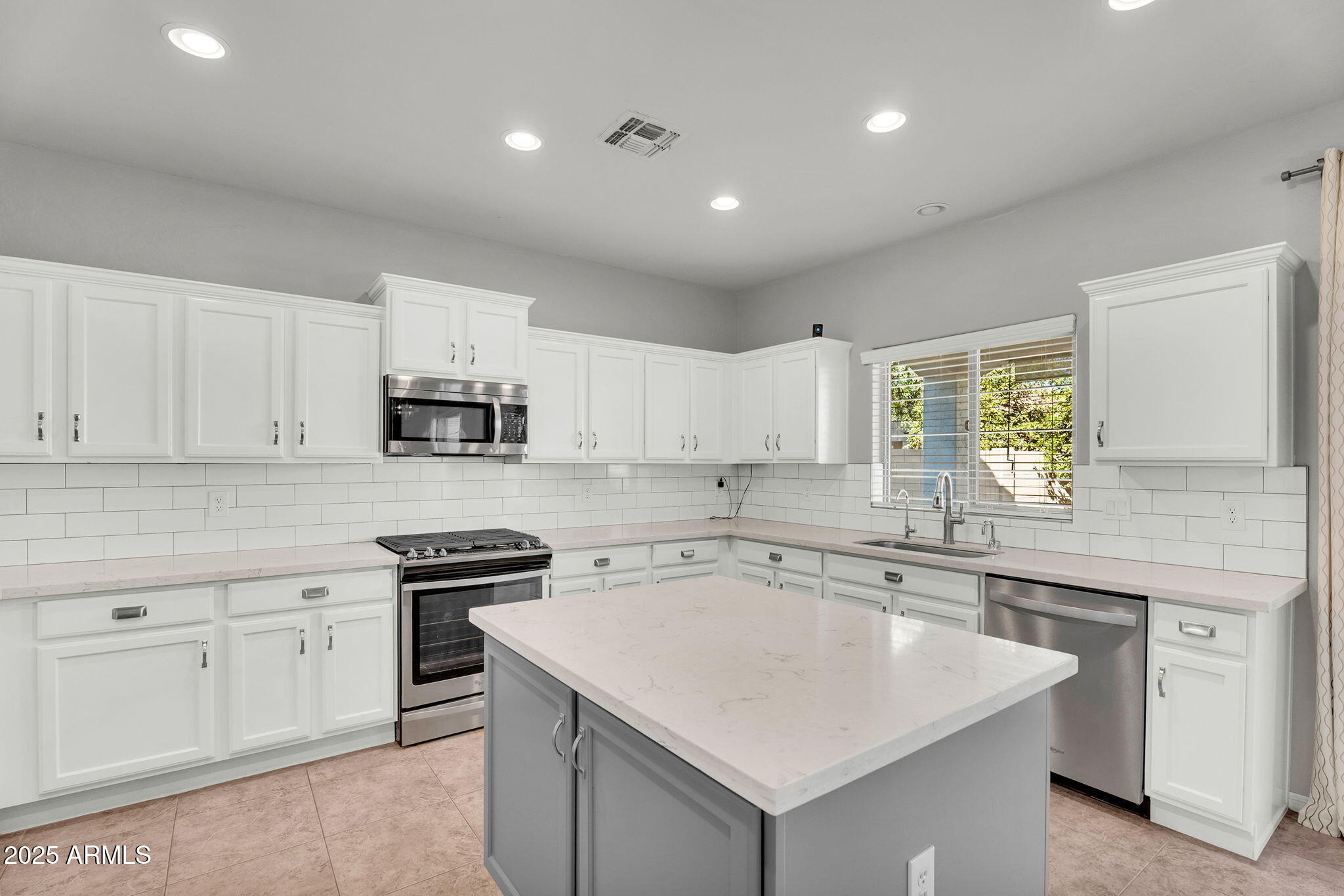 11106 E SERAFINA Avenue