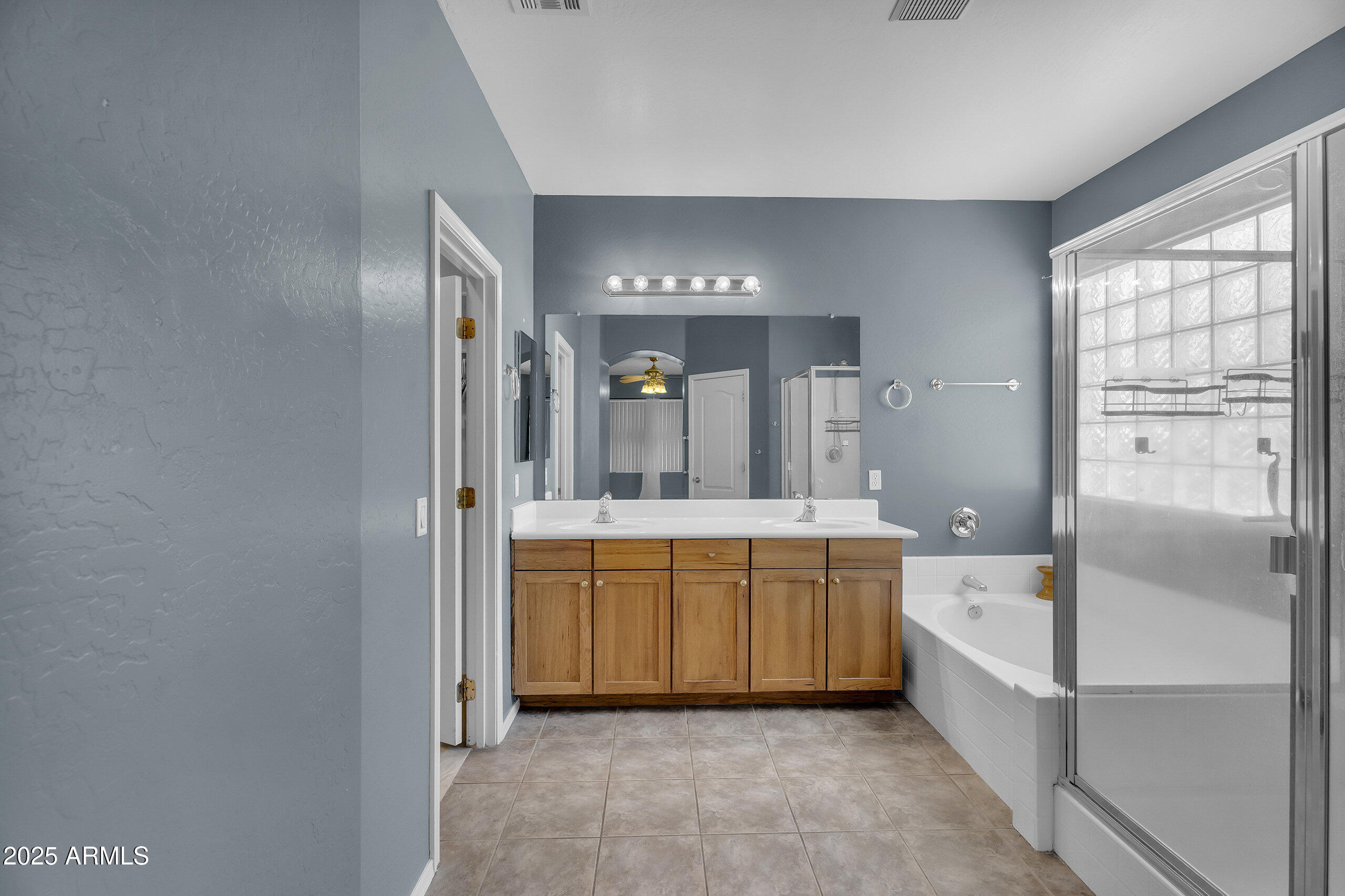 21388 E VIA DEL ORO