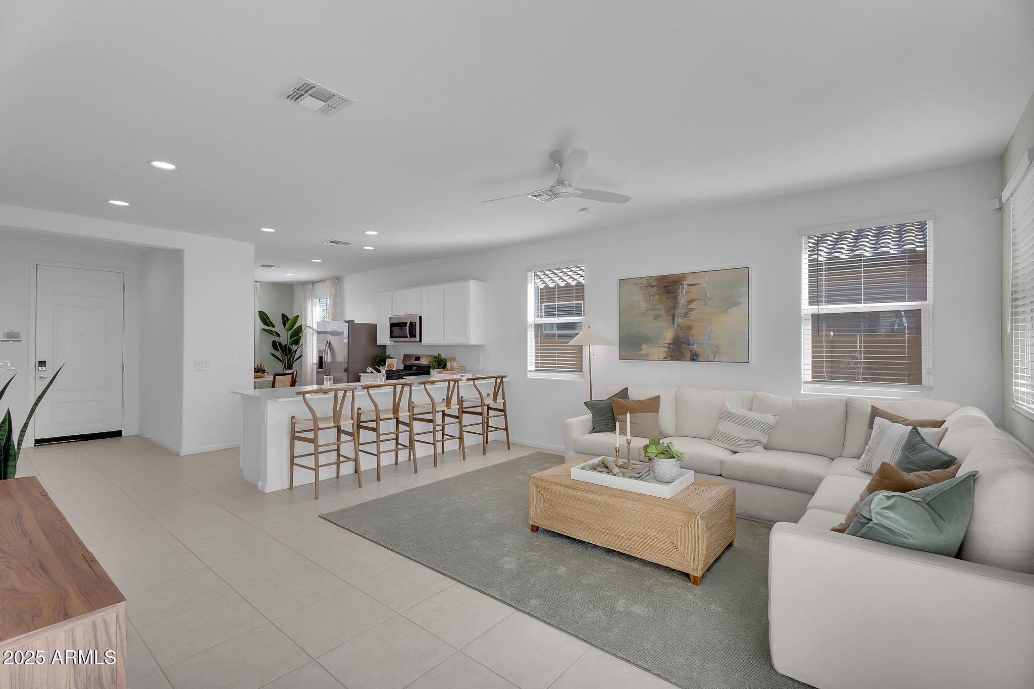 36585 W MADDALONI Avenue