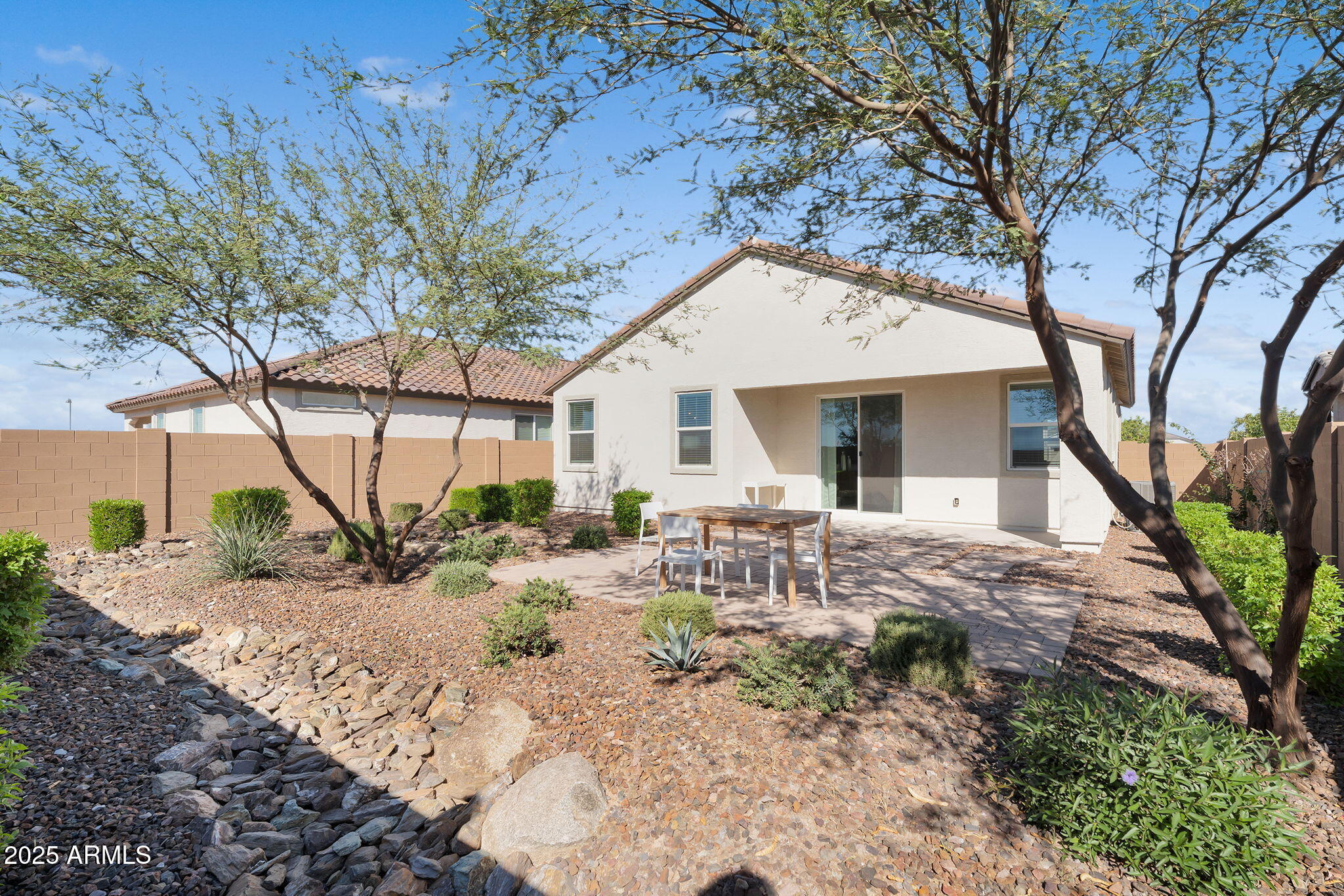 36585 W MADDALONI Avenue