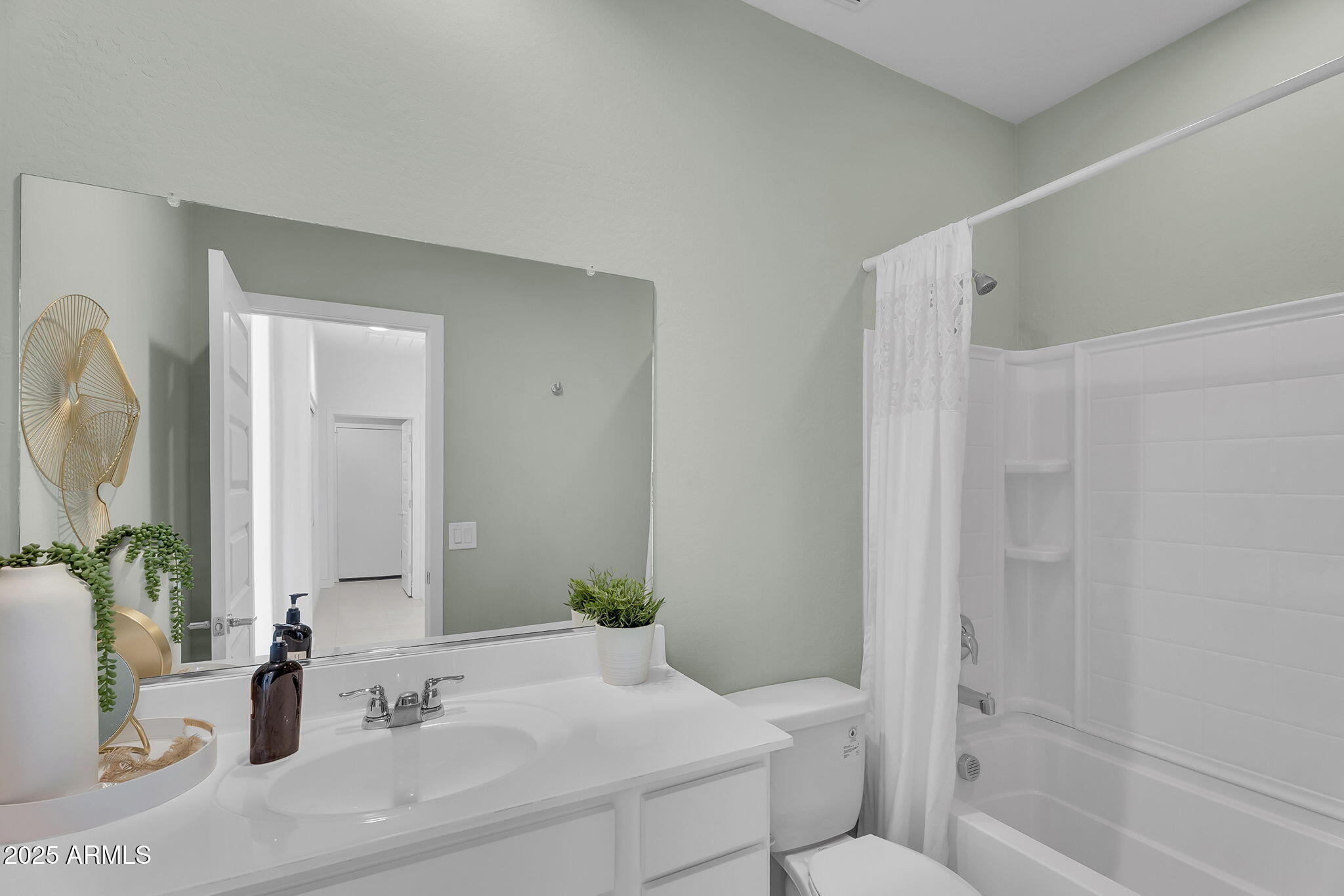 36585 W MADDALONI Avenue