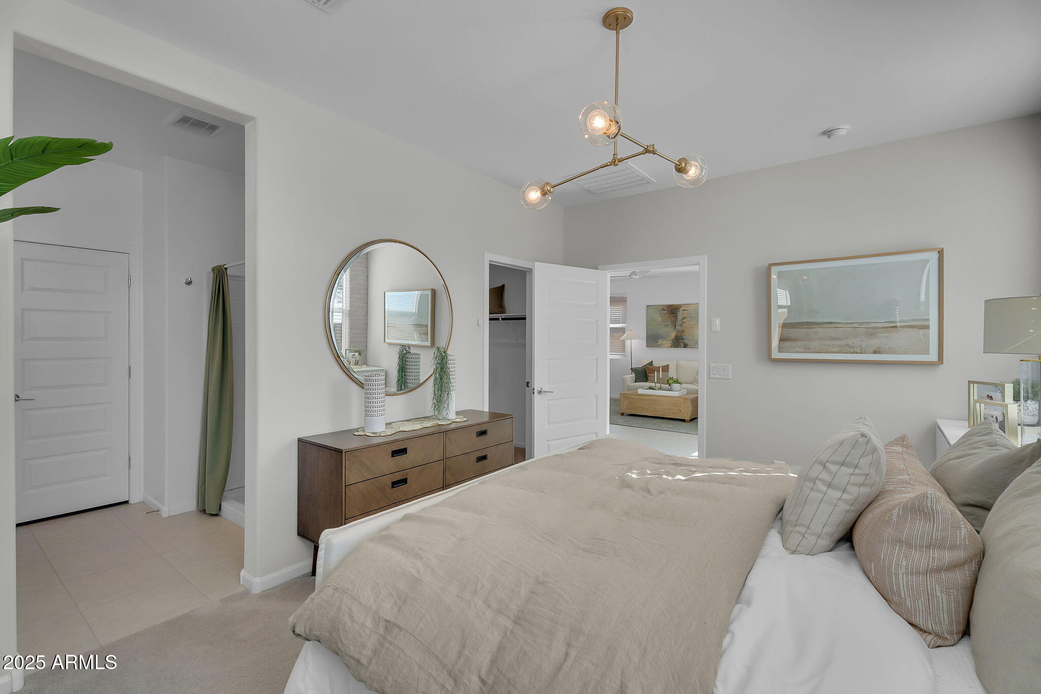 36585 W MADDALONI Avenue