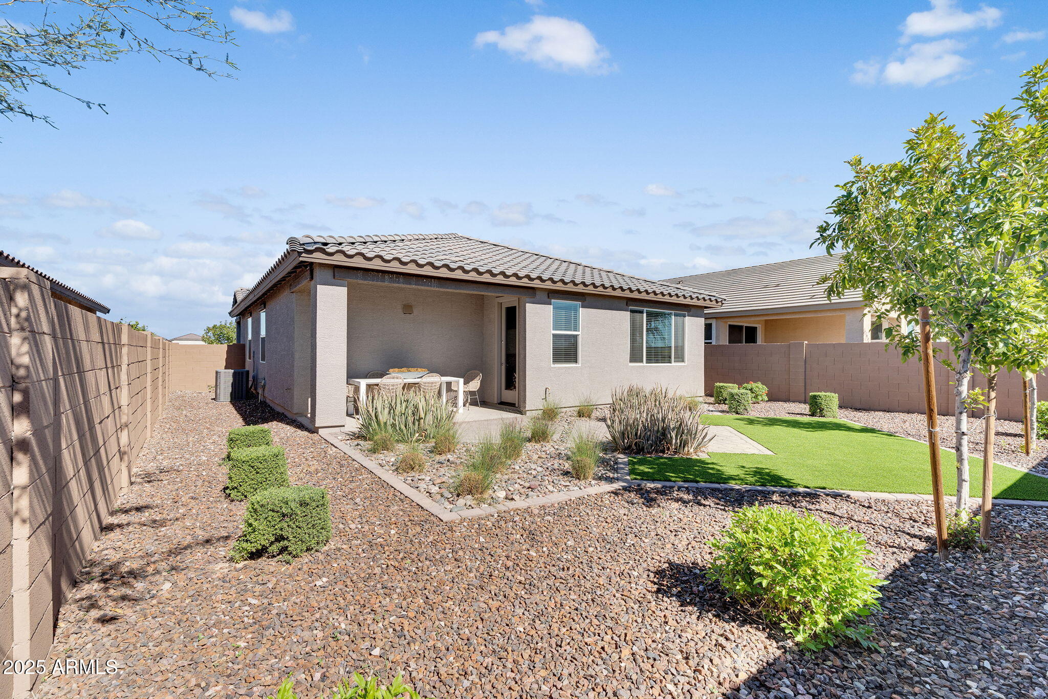 36575 W MADDALONI Avenue