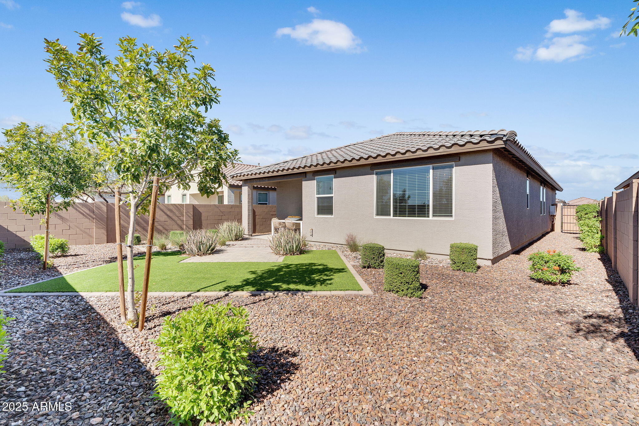 36575 W MADDALONI Avenue