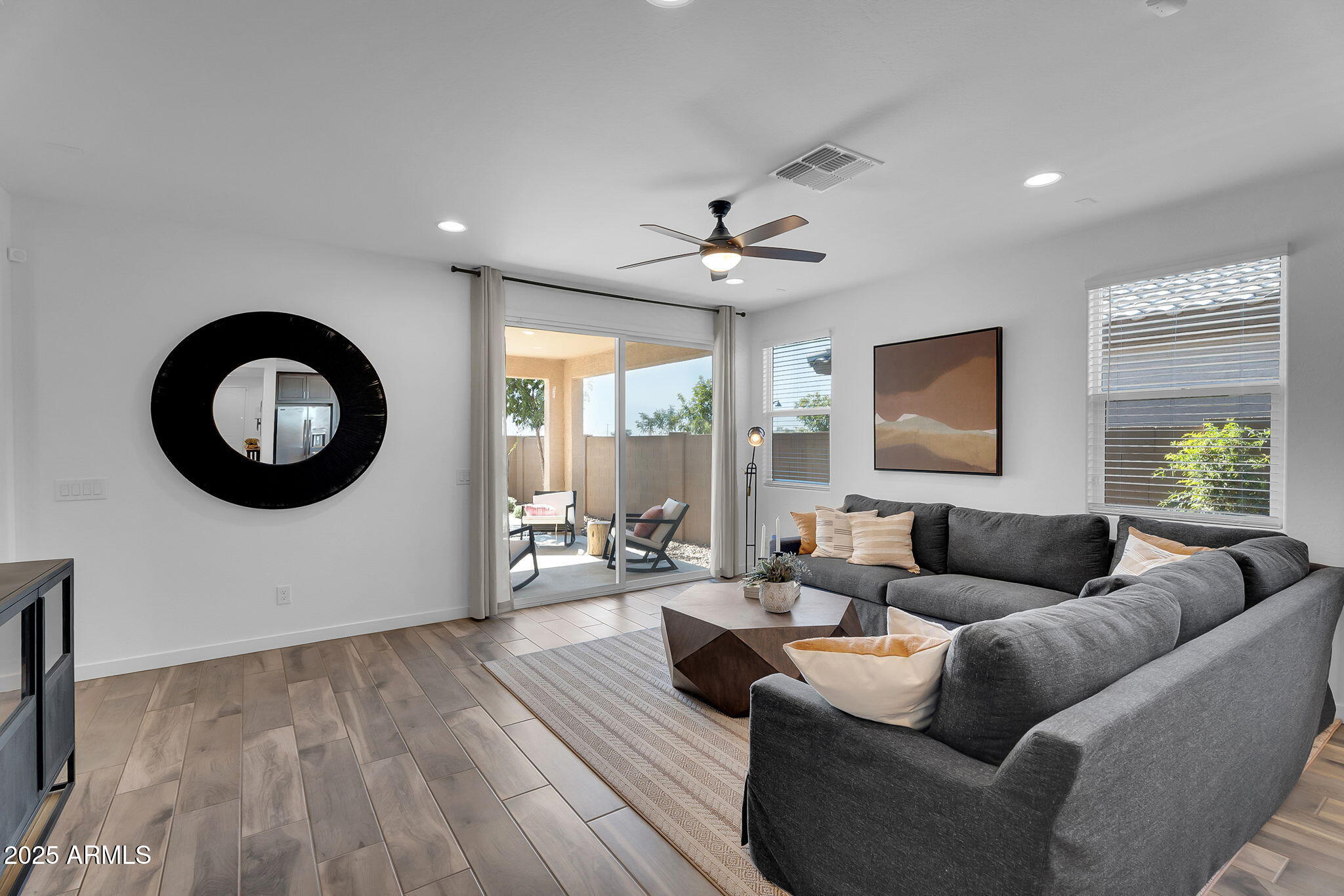 36555 W MADDALONI Avenue