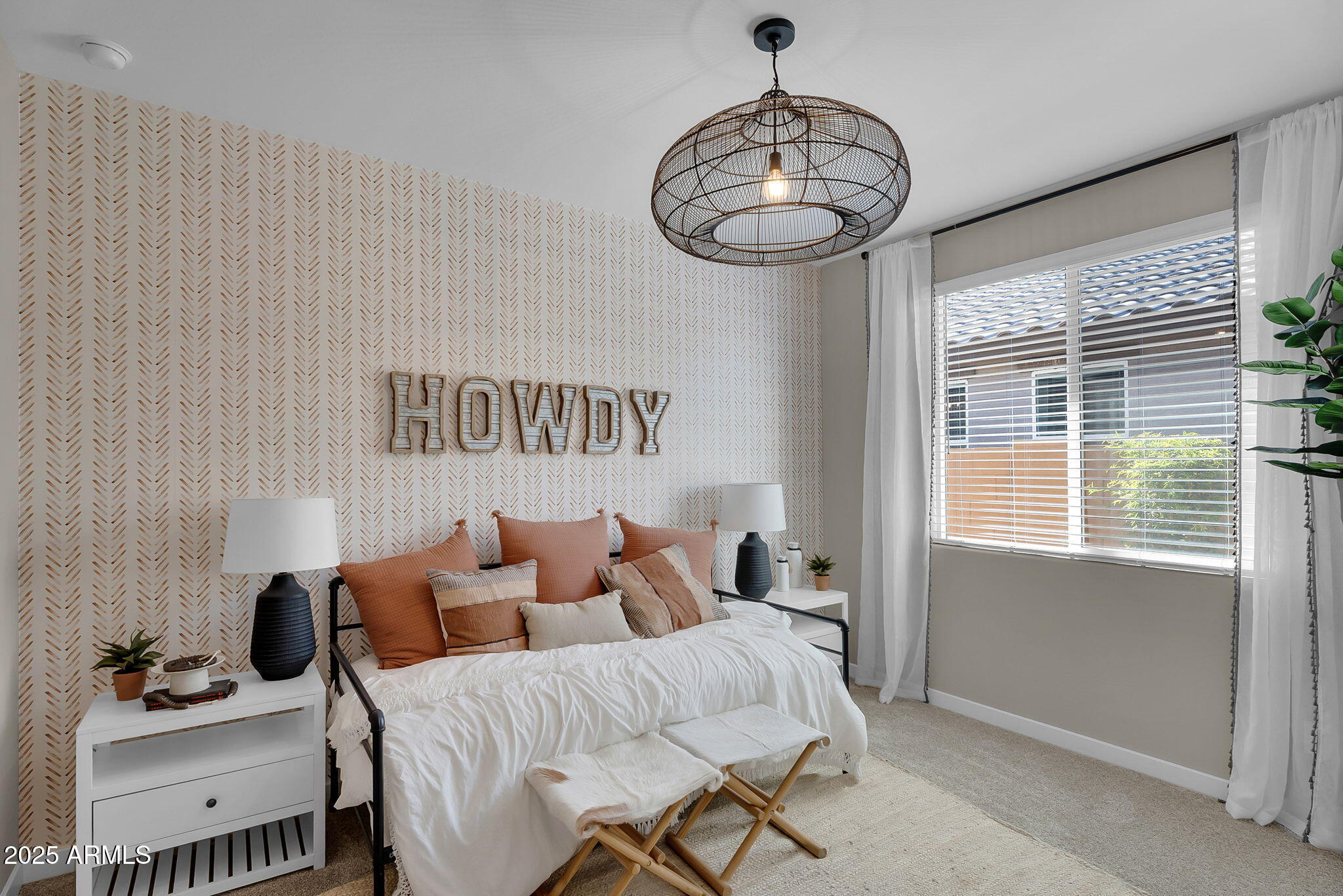 36555 W MADDALONI Avenue