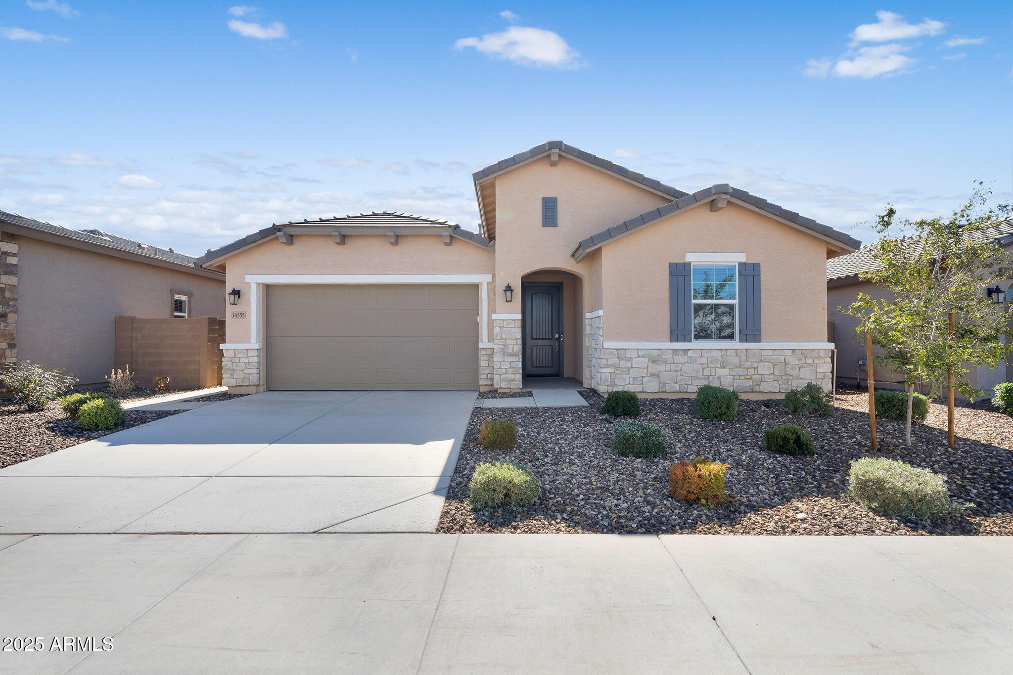 36555 W MADDALONI Avenue