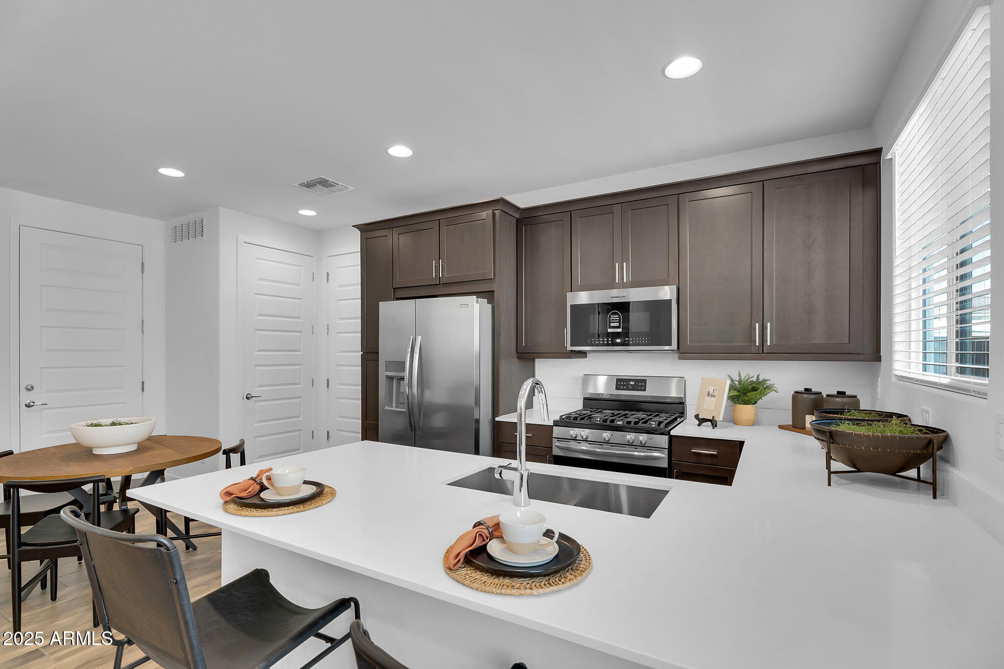 36555 W MADDALONI Avenue