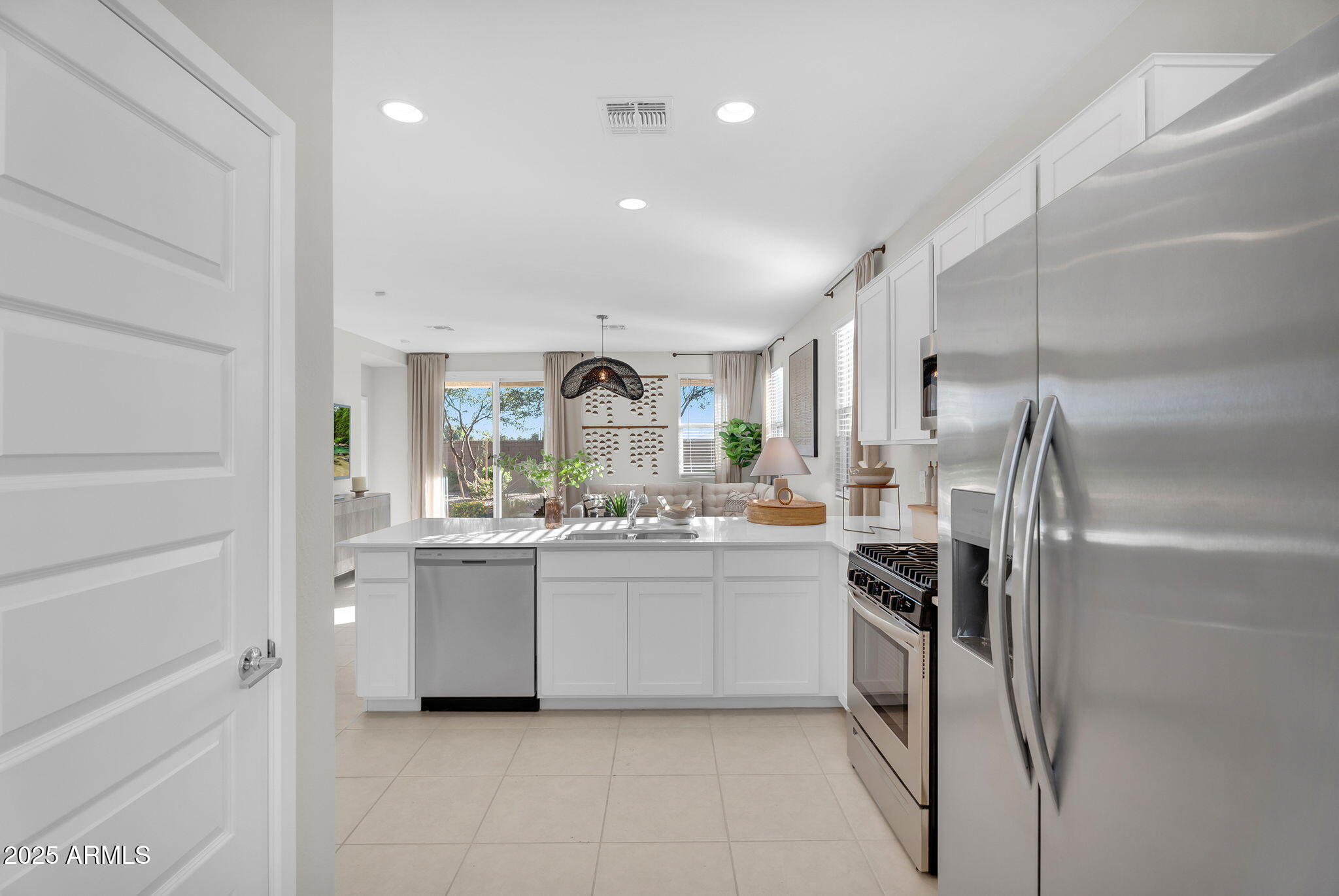 3111 E BARREL RACE Road