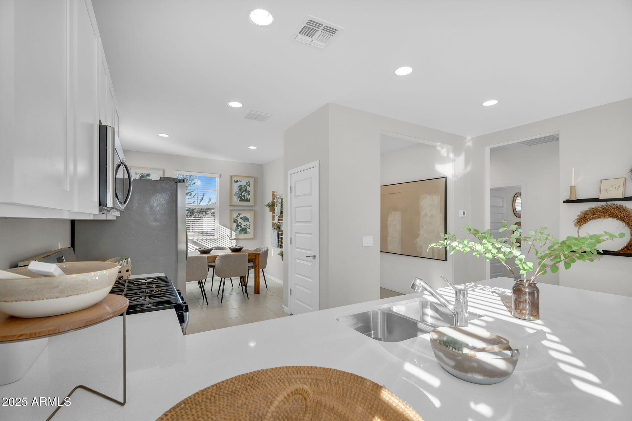 3111 E BARREL RACE Road