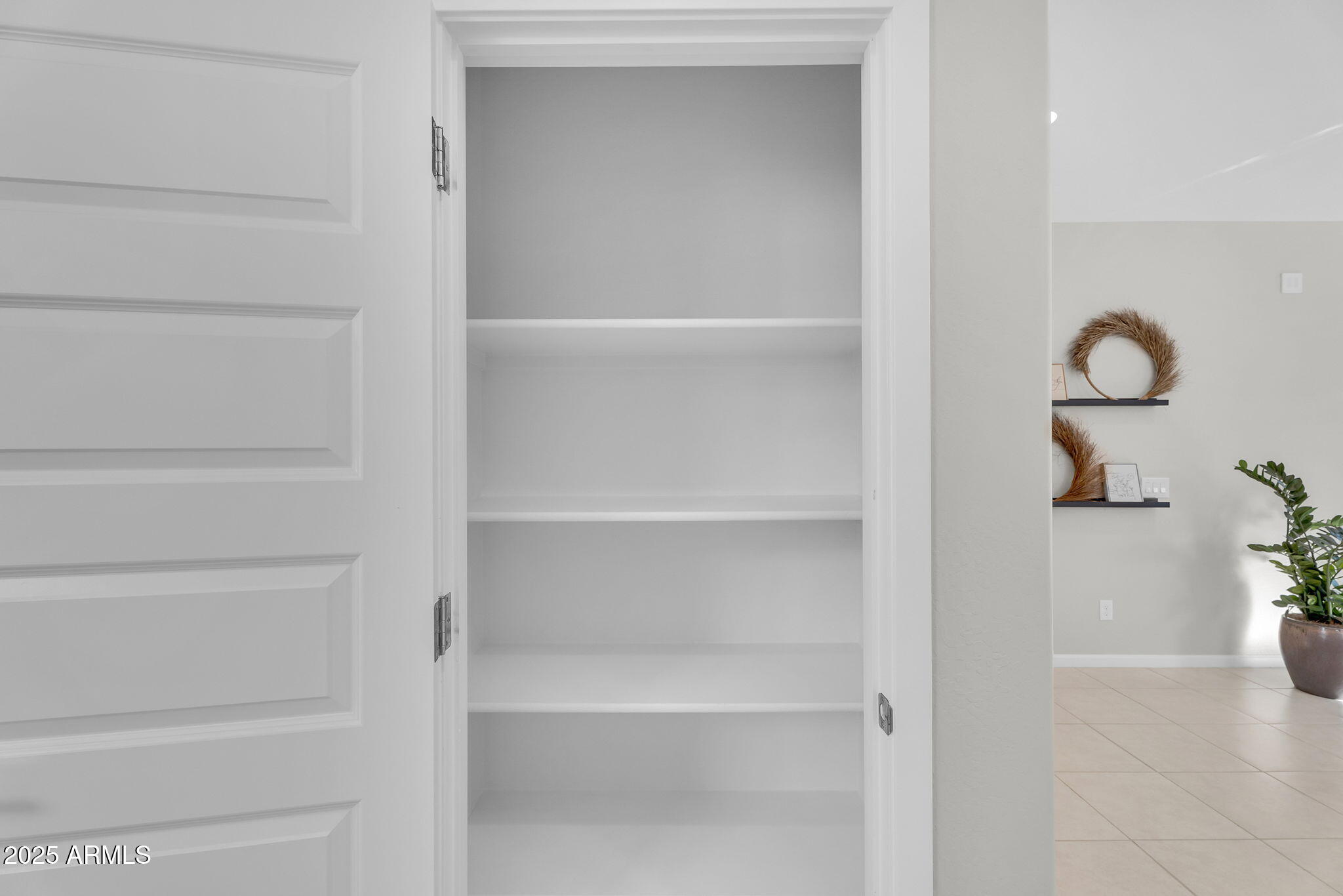 3111 E BARREL RACE Road