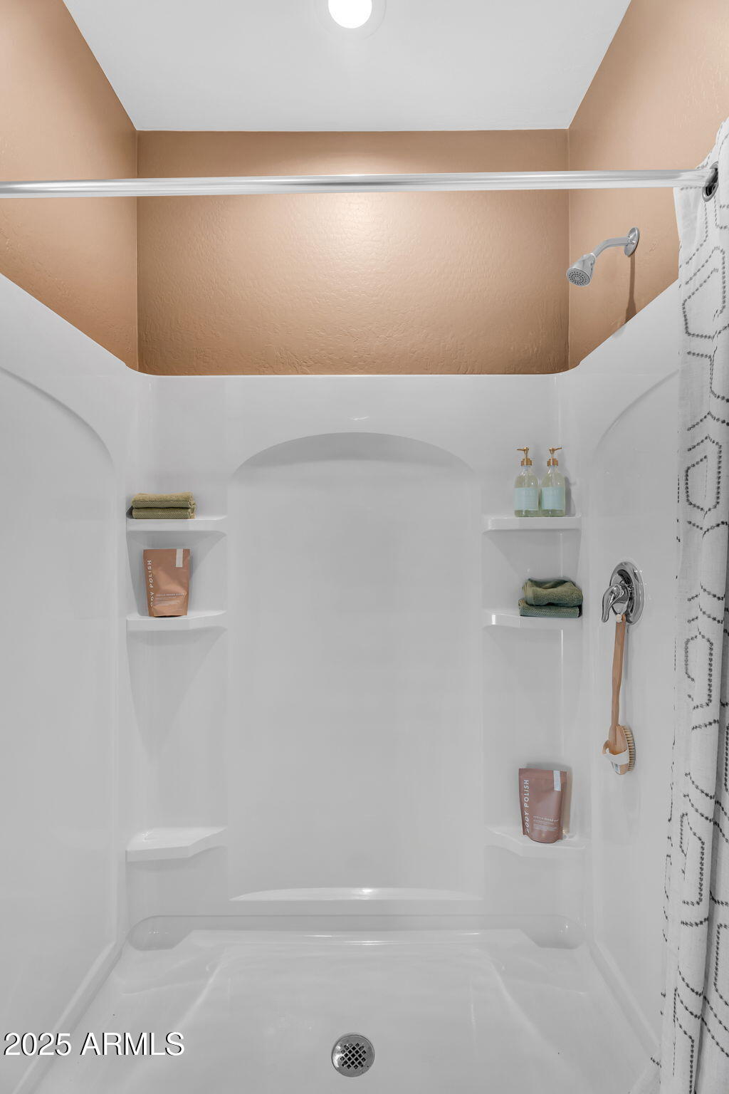 3111 E BARREL RACE Road