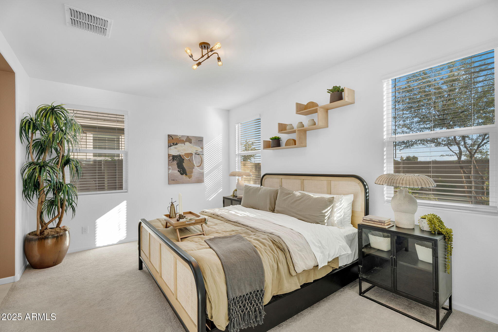 3111 E BARREL RACE Road