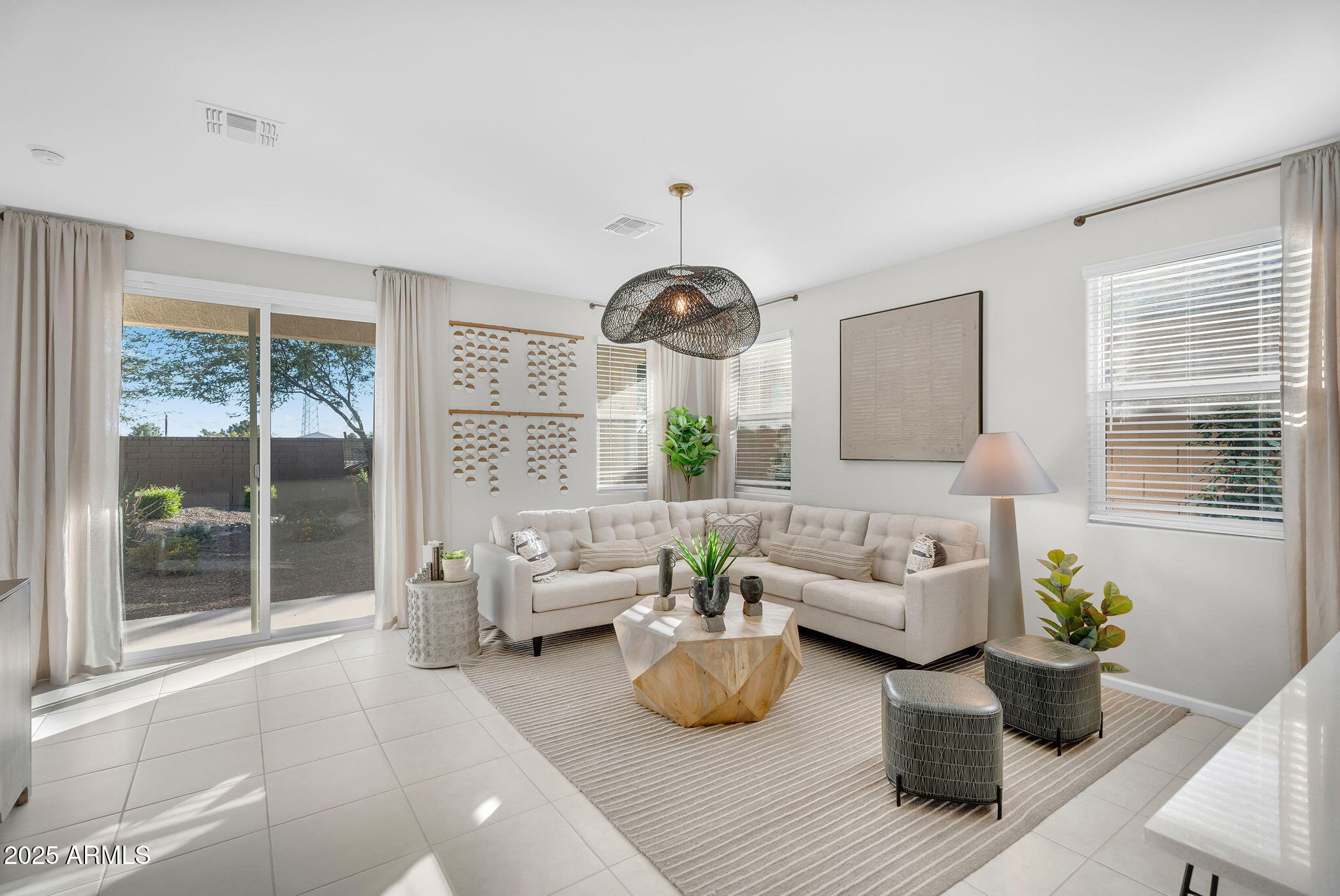 3111 E BARREL RACE Road