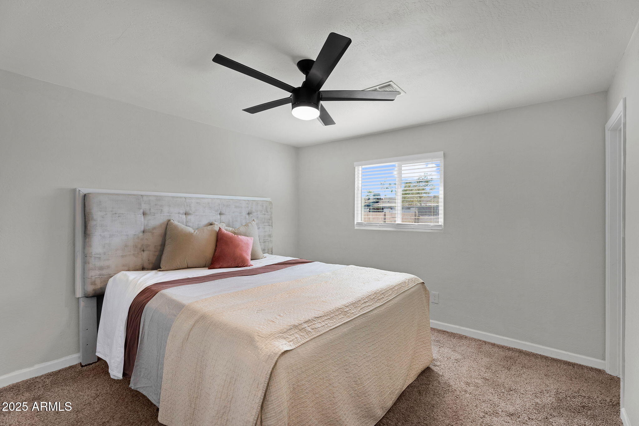 815 W ELNA RAE Street