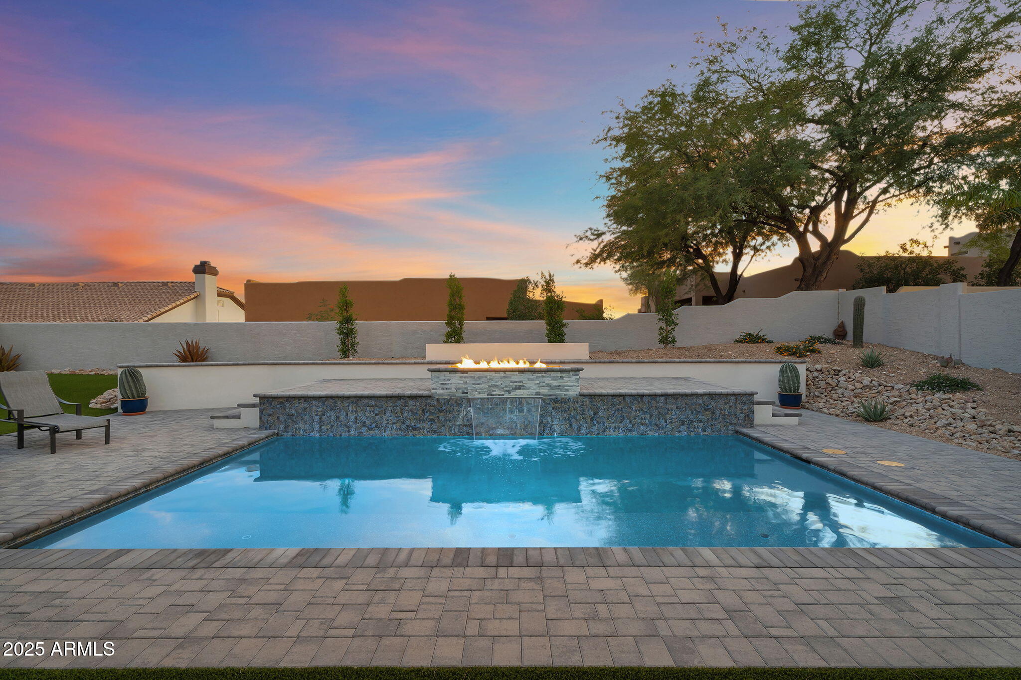 15543 E CHOLLA Drive