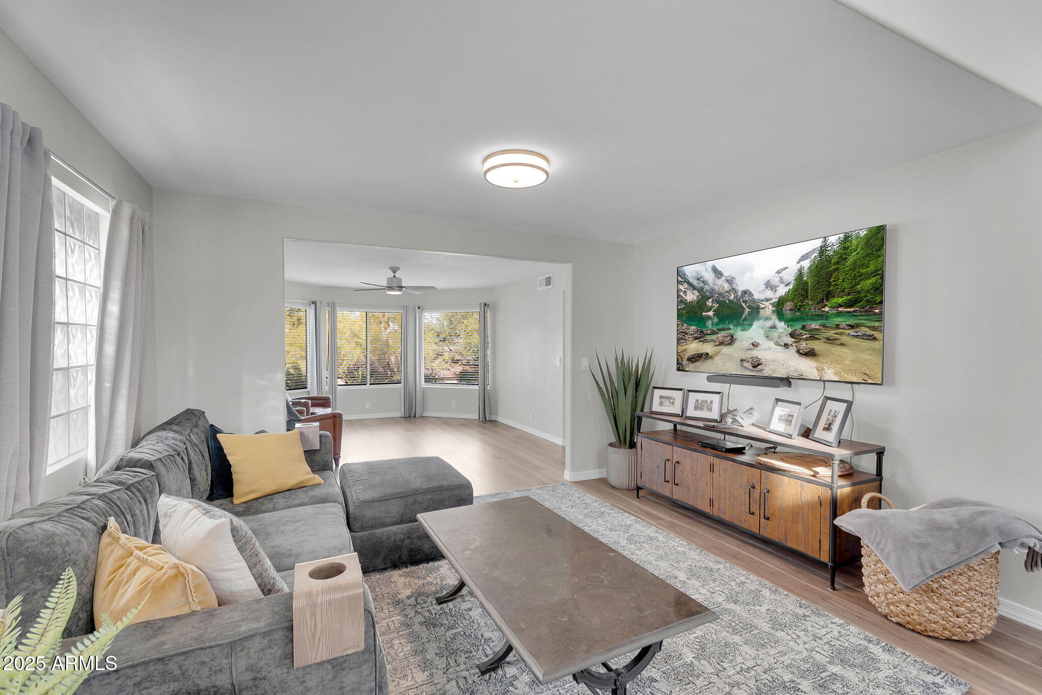 15543 E CHOLLA Drive