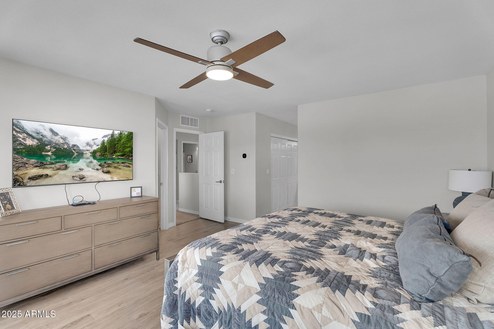 15543 E CHOLLA Drive