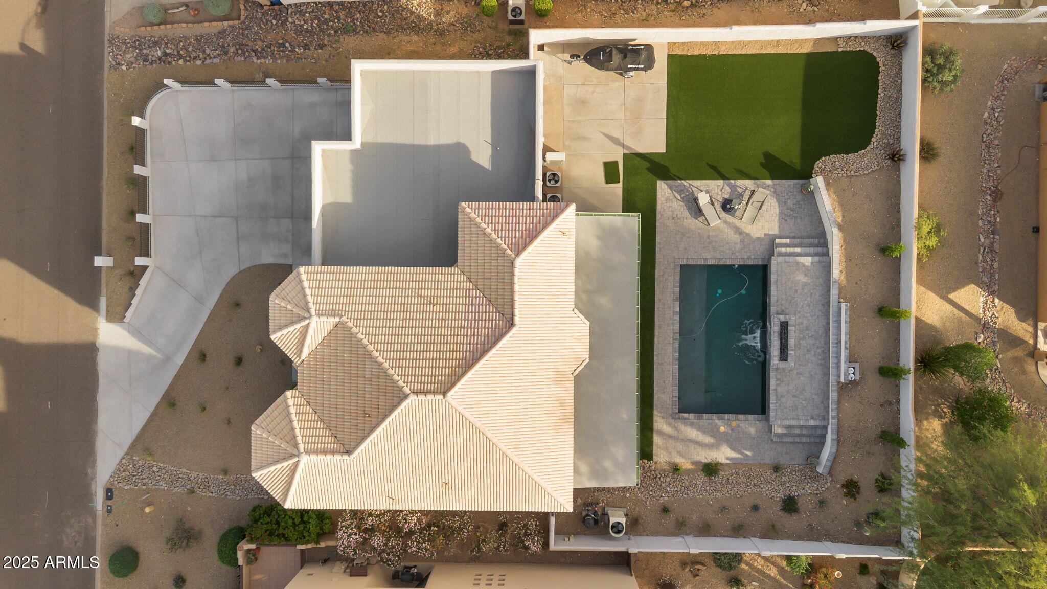 15543 E CHOLLA Drive