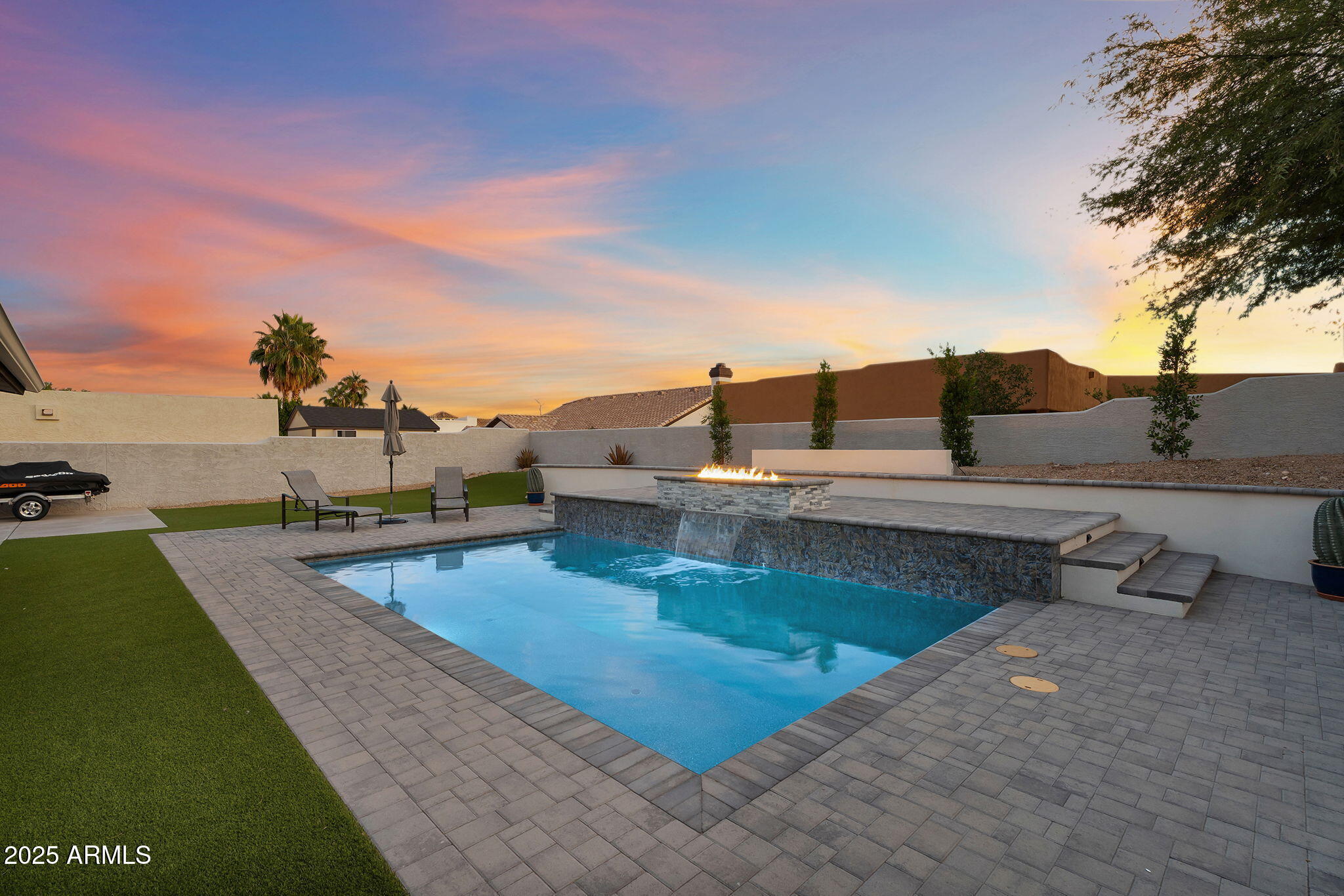 15543 E CHOLLA Drive