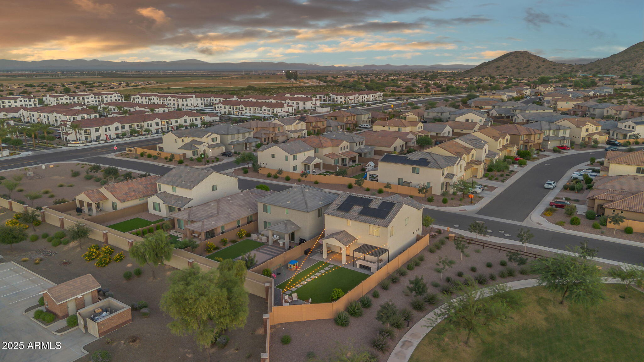 32396 N DAYLIGHT Drive