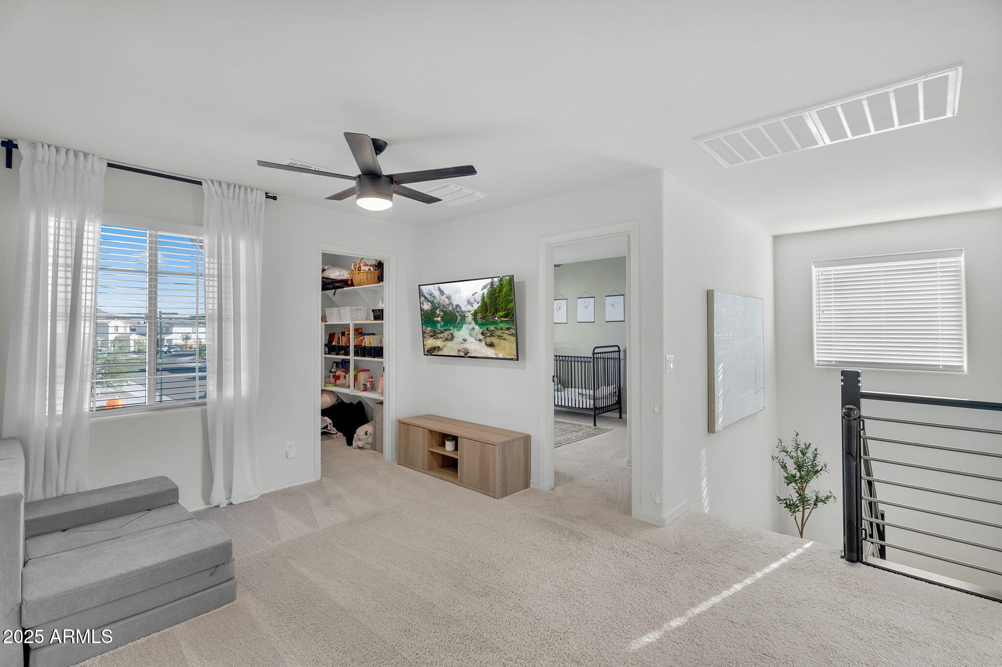 32396 N DAYLIGHT Drive