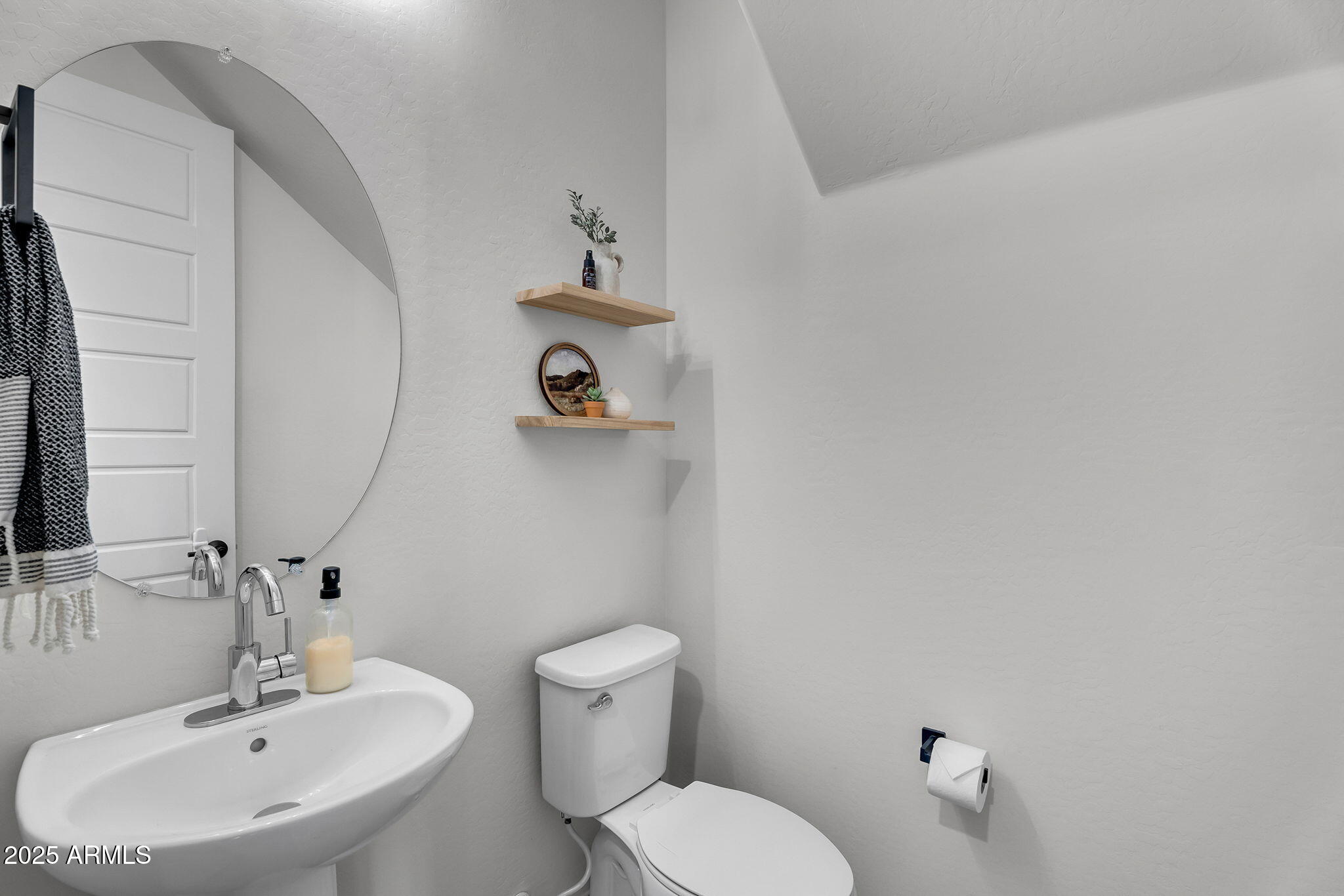 32396 N DAYLIGHT Drive