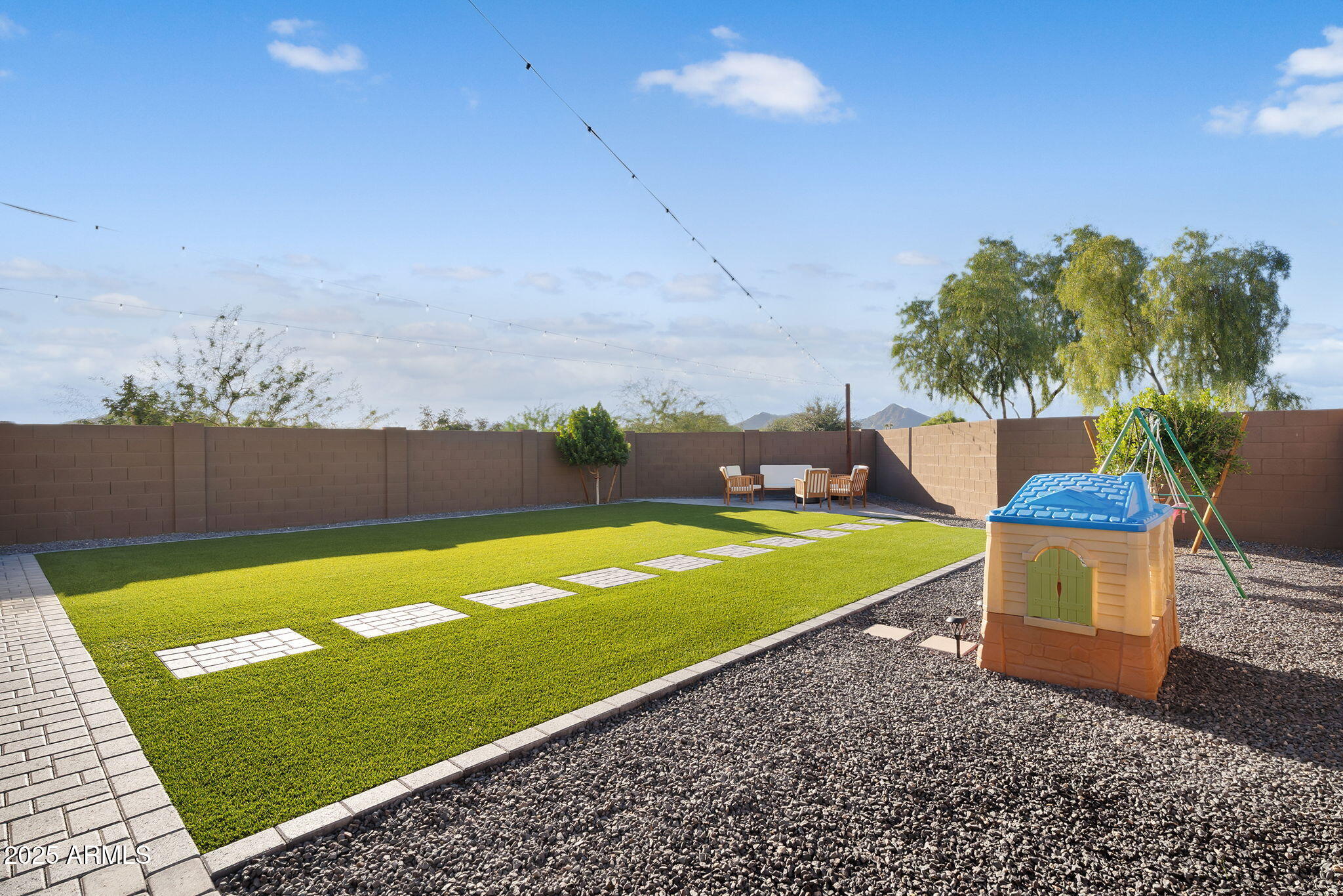 32396 N DAYLIGHT Drive