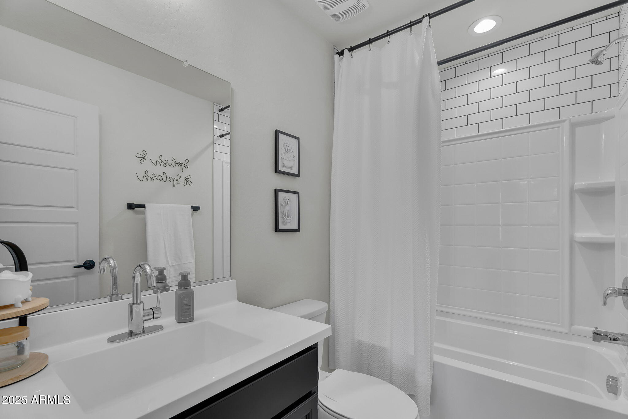 32396 N DAYLIGHT Drive