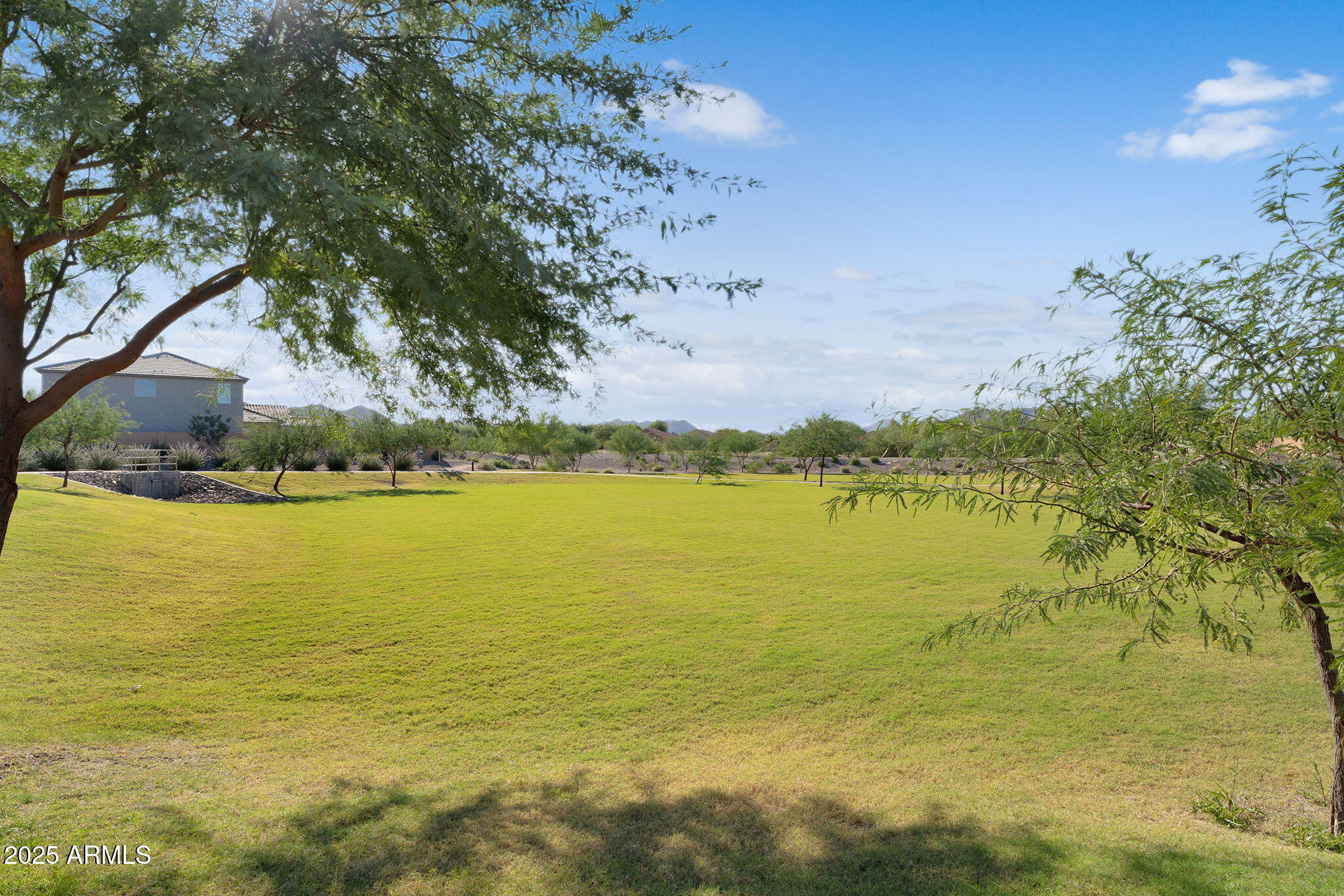 32396 N DAYLIGHT Drive