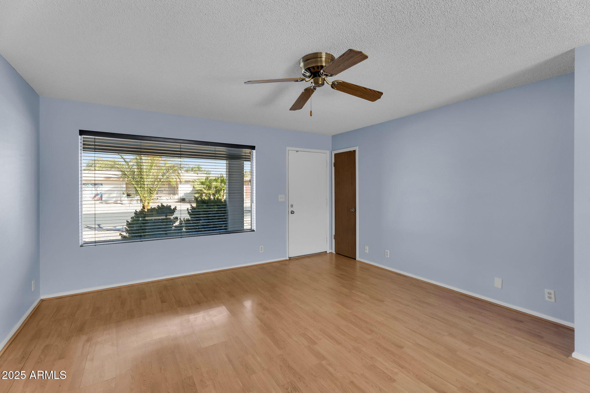 4447 E CARMEL Avenue