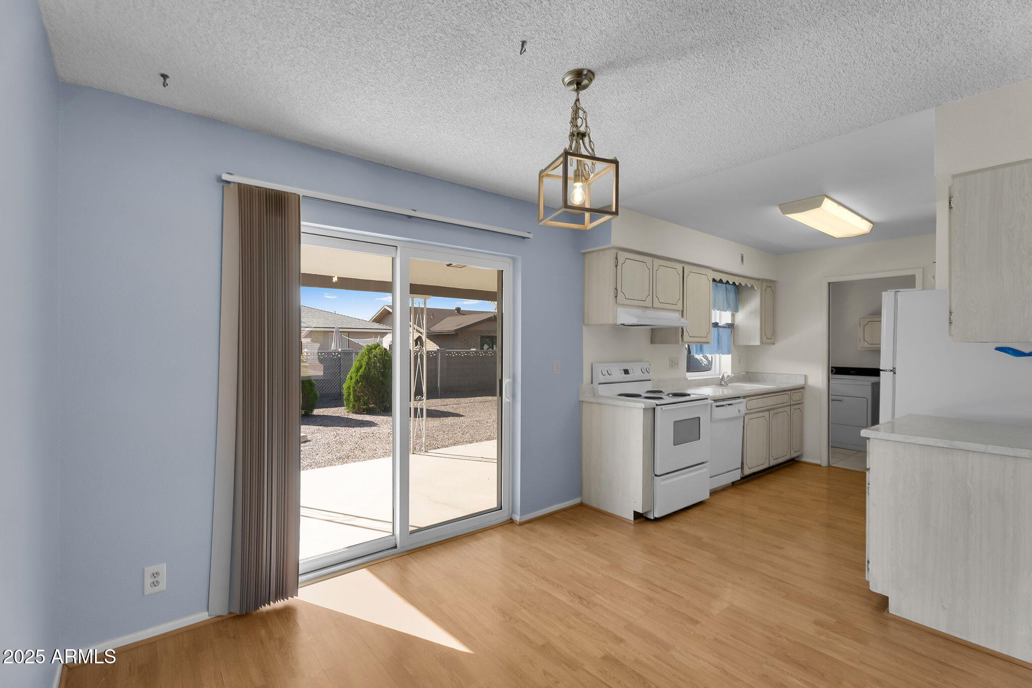 4447 E CARMEL Avenue