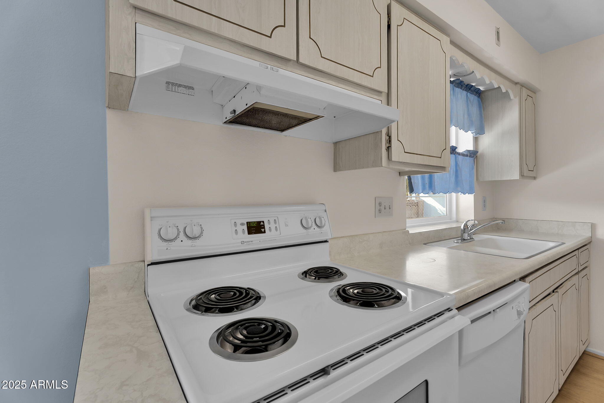 4447 E CARMEL Avenue