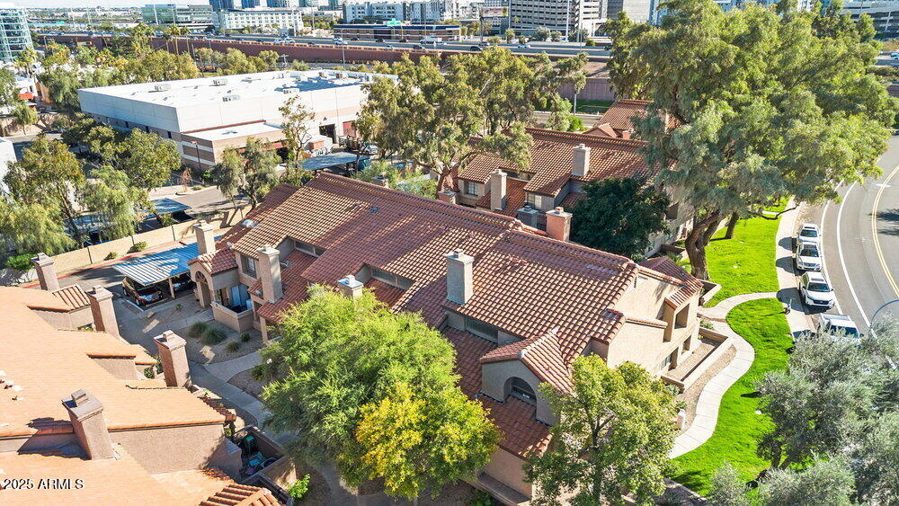 819 N COLLEGE Avenue I123