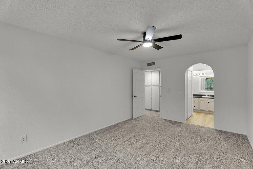 819 N COLLEGE Avenue I123