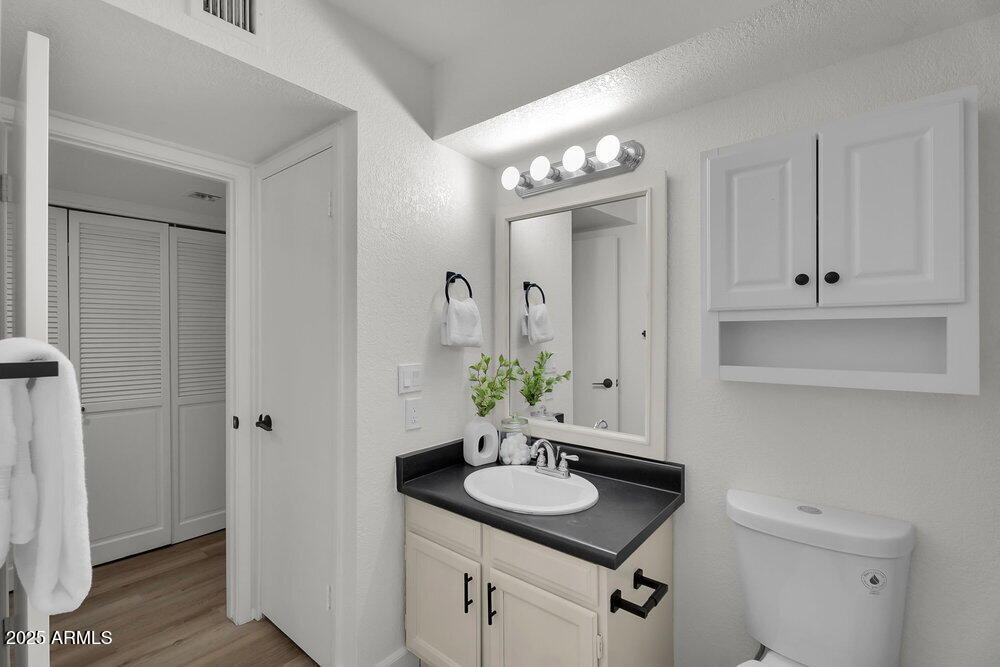 819 N COLLEGE Avenue I123